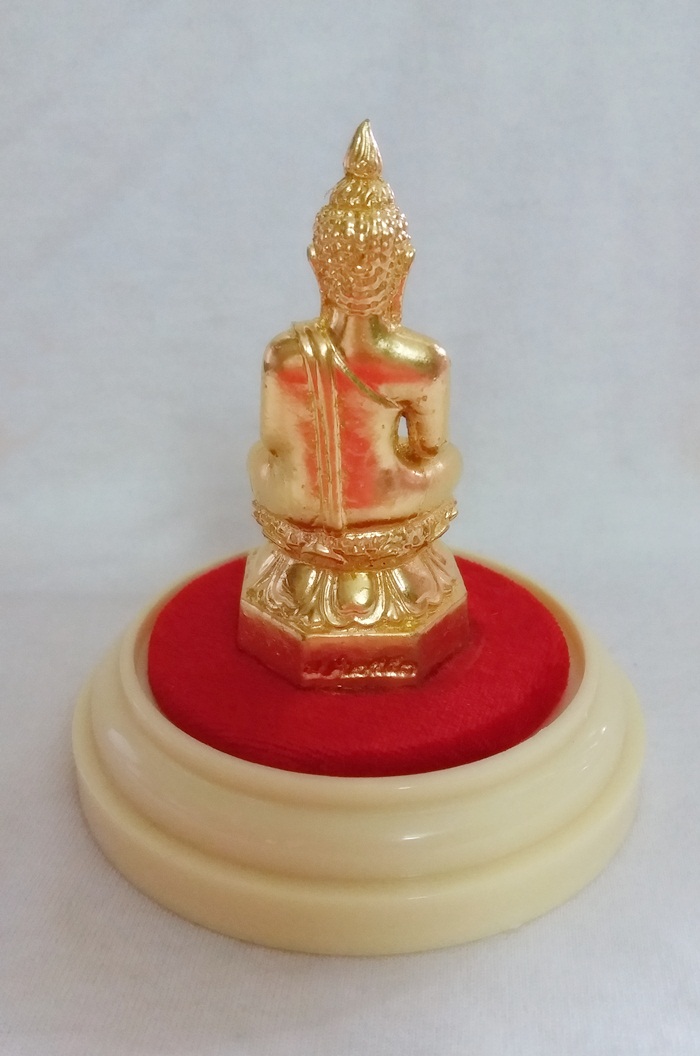 พระไพรีพินาศครอบแก้ว วัดบวรนิเวศวิหาร ปี๒๕๕๓ ค่ะ