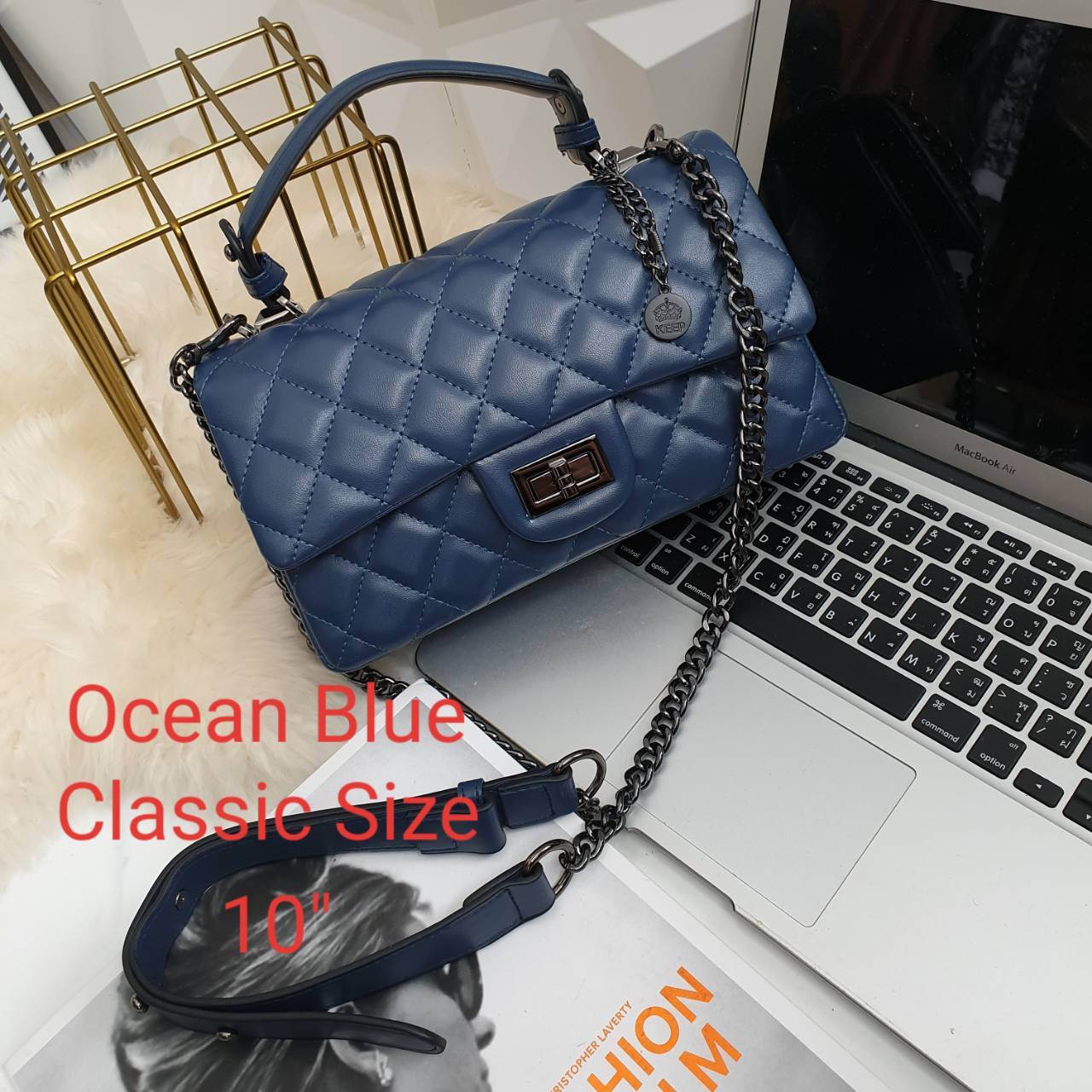 สินค้าเข้าใหม่ KEEP รุ่น Coco chain handbag ✨กระเป๋าทรงหรูวัสดุทำจากหนังแกะสังเคราะห์ หนัง นิ่ม ฟู ตึง สวยอยู่ทรงตามแบบฉบับของแบรนด์ รุ่นใหม่ตัวนี้ปักลายตารางสวยหรู การเย็บประณีตทุกตาราง อะไหล่สีดำ เงา เกรดพรีเมี่ยม ✨รุ่นนี้ดีไซน์มีหูหิ้ว สา