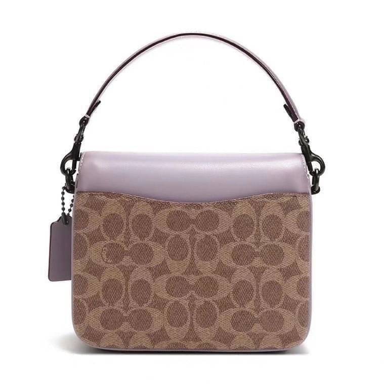 3สาย Coach 89089 Cassie Crossbody 19 In Signature Canvas เรียบหรู ดูดี ต้องไอเท็มนี้เลยจ้า กระเป๋าถือ/สะพายข้าง สุดพิเศษ!! มีสายมาให้ถึง 3 แบบ!! สลับใช้แมทช์ตามสไตล์ได้เลย วัสดุหนังแคนวาสสลับหนังเรียบ เปิด-ปิดด้วยตัวบิดล็อค ภายในแบ่งสัดส่วนอย่างดี ใส่ของไ