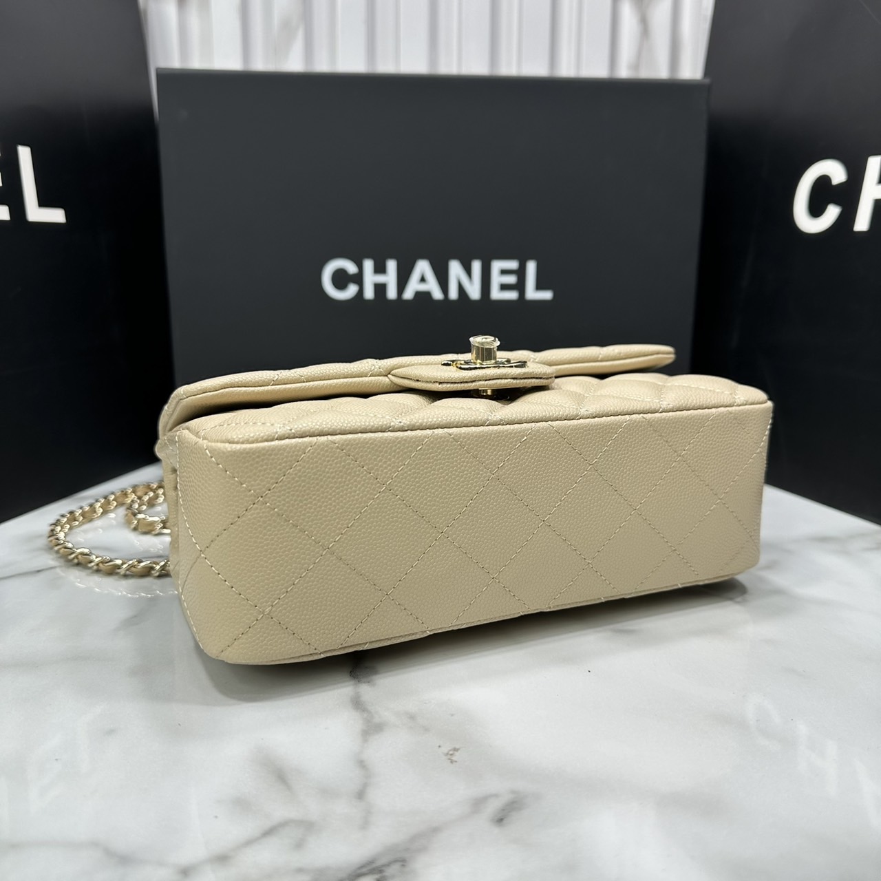 ORI หนังแท้ | CHANEL Classic Flap Bag TopHandle 20cm กระเป๋าสะพายคคลาสสิกพร้อมหูจับ หรูหราระดับตำนาน สวยงามเหนือกาลเวลา