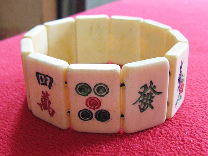 สินค้าหมดค่ะ กำไลทำจากระดูกสัตว์ใหญ่(จากเมืองจีน)ค่ะ