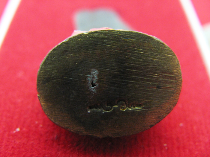 สินค้าจองค่ะ เสือเพชรกลับ เนื้อกะไหล่ทอง วัดสว่างอารมณ์ อ.นครชัยศรี จ.นครปฐมพร้อมกล่องเดิมค่ะ