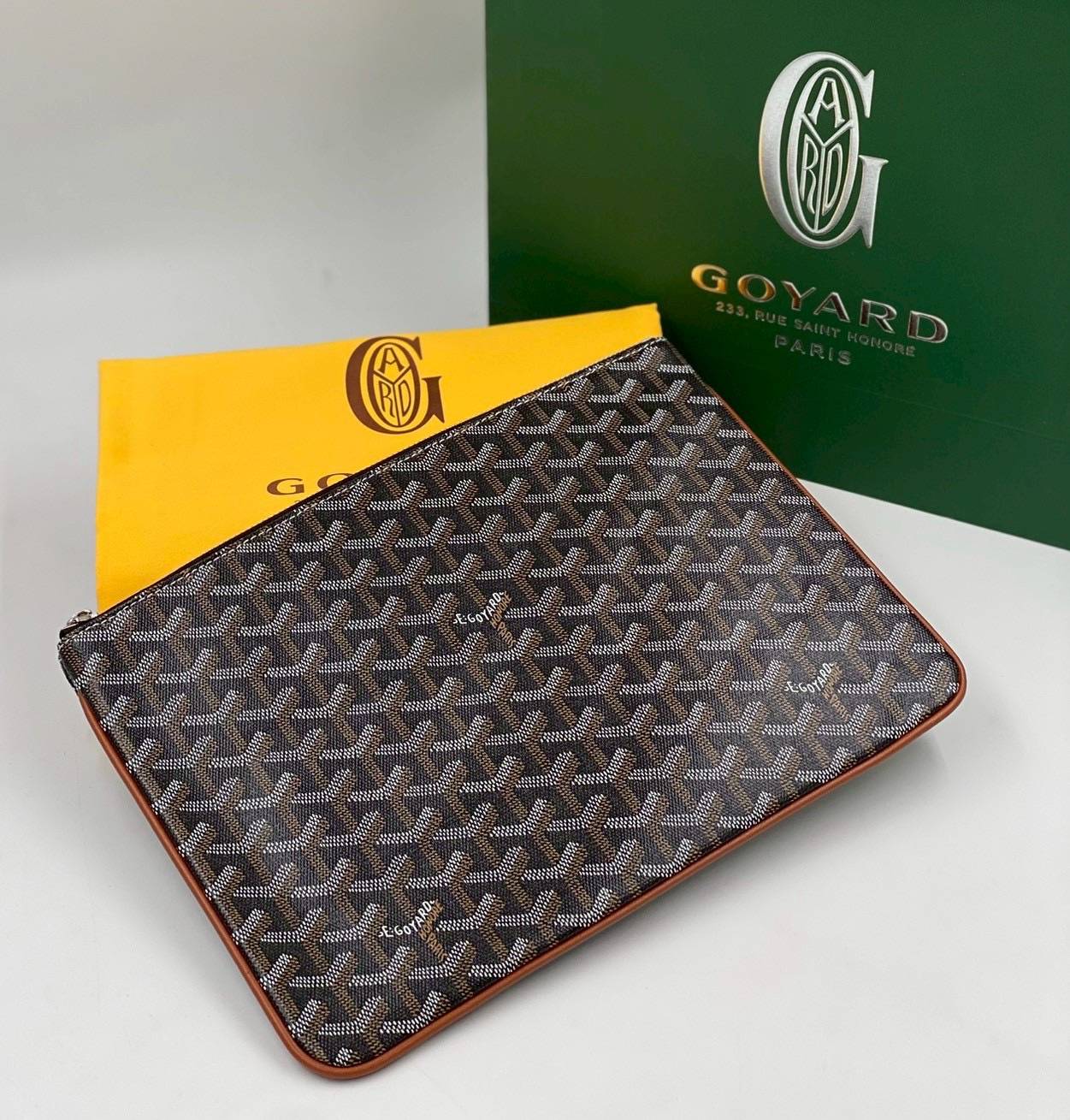 ORI หนังแท้ | GOYARD Senat MM Pouch / GOYARD Clutch Bag กระเป๋าทรงพอชคลัช ใช้เป็นกระเป๋าจัดระเบียบสำนักงานได้ เหมาะสำหรับใส่เอกสารขนาด A4, จัดระเบียบสิ่งของในกระเป๋า หรือใช้เป็นกระเป๋าคลัตช์สำหรับใช้ในชีวิตประจำวัน