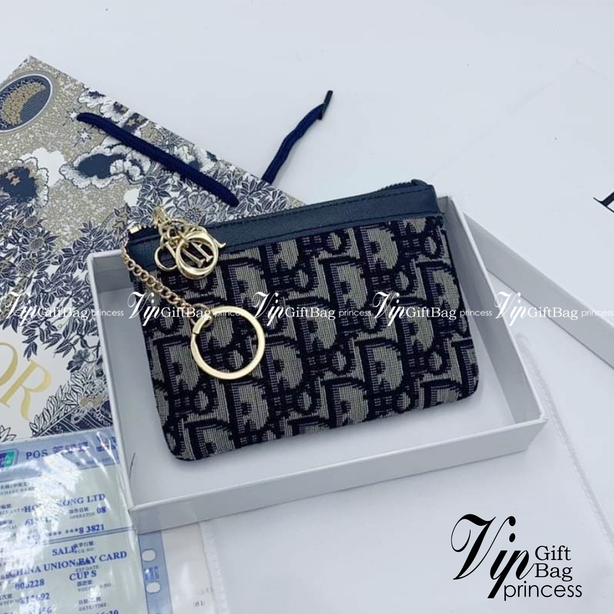 DIOR WALLET COIN PURSE กระเป๋าใส่เหรียญใส่การ์ดซิปอะไหล่ทอง งานปั้มแบรนด์ พร้อมส่งที่ไทย ภาพสินค้าถ่ายจากงานขายจริง ใช้งานต่างประเทศได้