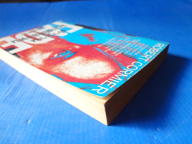 ตำนานมนุษย์ล่องหน FADE BY ROBERT CORMIER แปลโดย ประดู่ลาย พิมพ์ครั้งแรก ส.ค. 2533