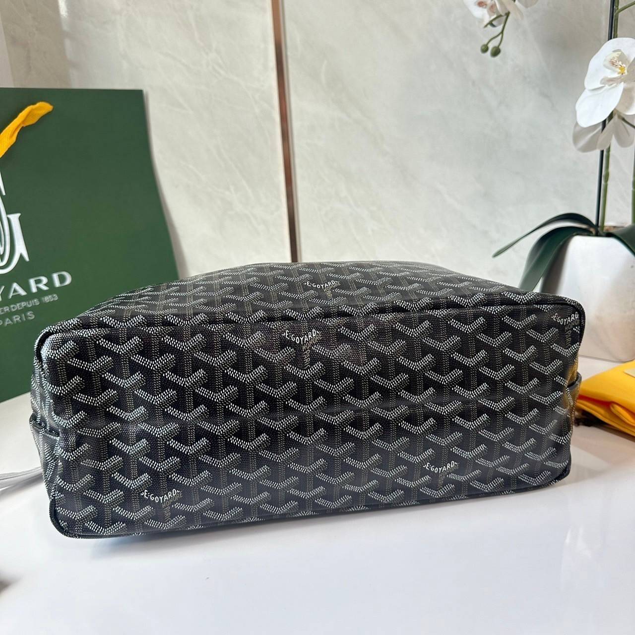 พร้อมส่ง 5 สี PM GOYARD ANJOU PM REVERSIBLE TOTE BAG / Goyard tote bag กระเป๋าทรงโท้ทใบใหญ่ เกรดไฮเอน 1:1 ใช้งานต่างประเทศได้ ภาพถ่ายจากงานขายจริง