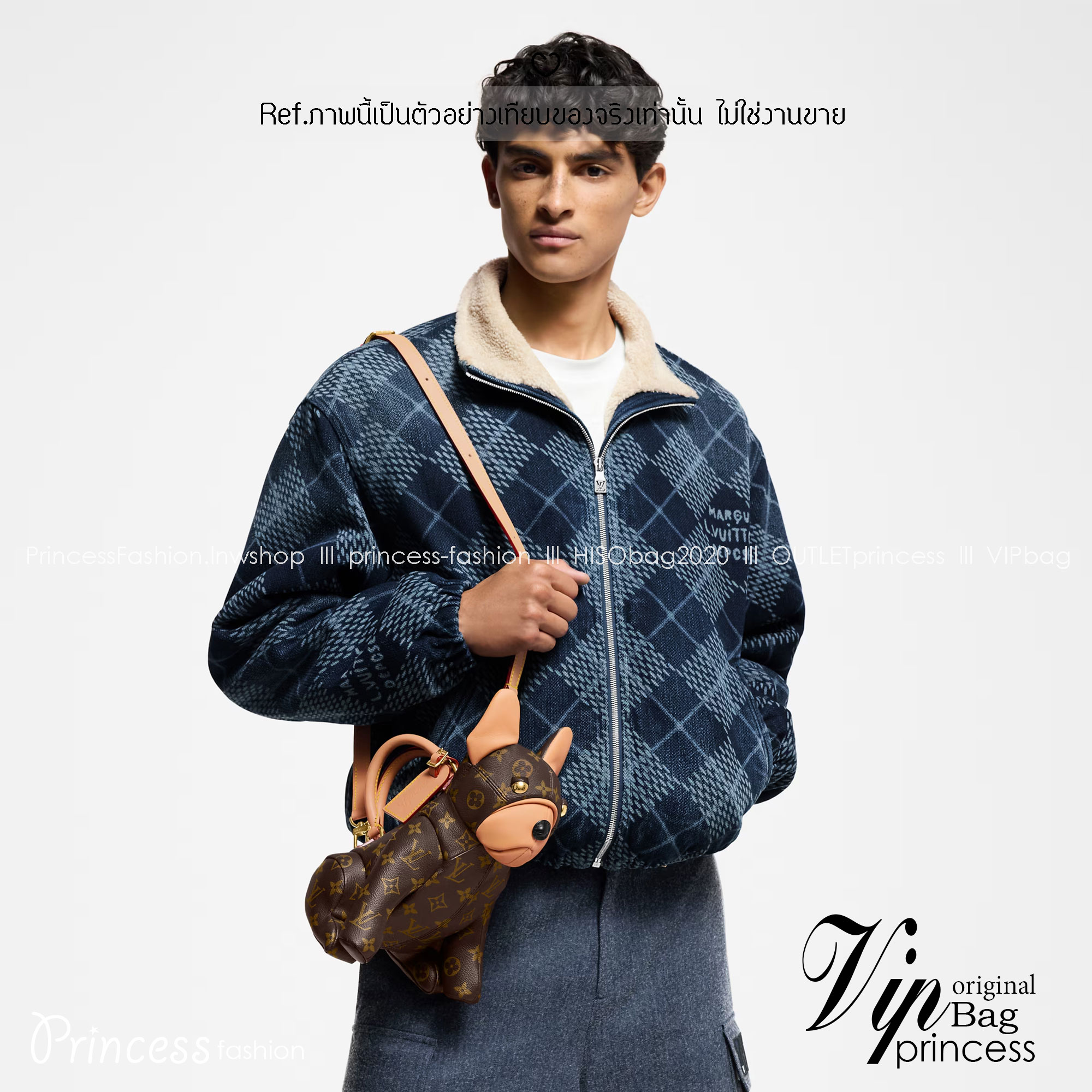 LV Pooch bag กระเป๋าสะพายรูปทรงน้องหมา Pooch 3D แสนน่ารัก งานหนังแท้ แคนวาสแท้พิมพ์ลายคมชัด มาพร้อมป้ายแท็กห้อย LV Lovers คอลใหม่มีมาให้สวยได้ตลอด!! สาวก dogs lover ต้องไม่พลาดเลย