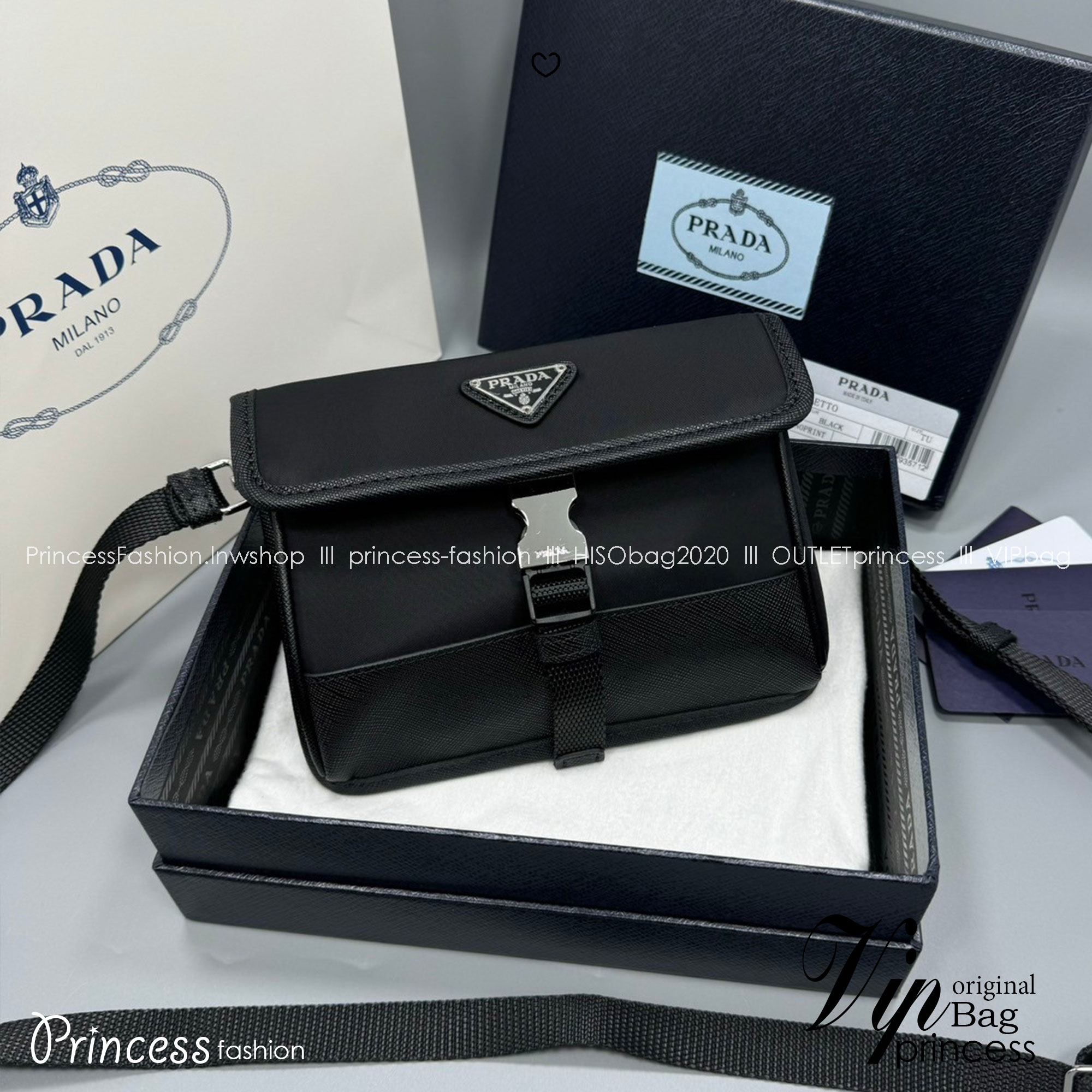 PRADA Re-Nylon and Saffiano leather smartphone case / PRADA Crossbody Nylon Men Bag กระเป๋าสะพายใบกะทัดรัด เป็นใบที่ท่านชายควรมีมาก งานสวยเท่ห์ ใช้ได้ทั้งชายหญิง เหมาะกับ everyday look มากๆค่ะ