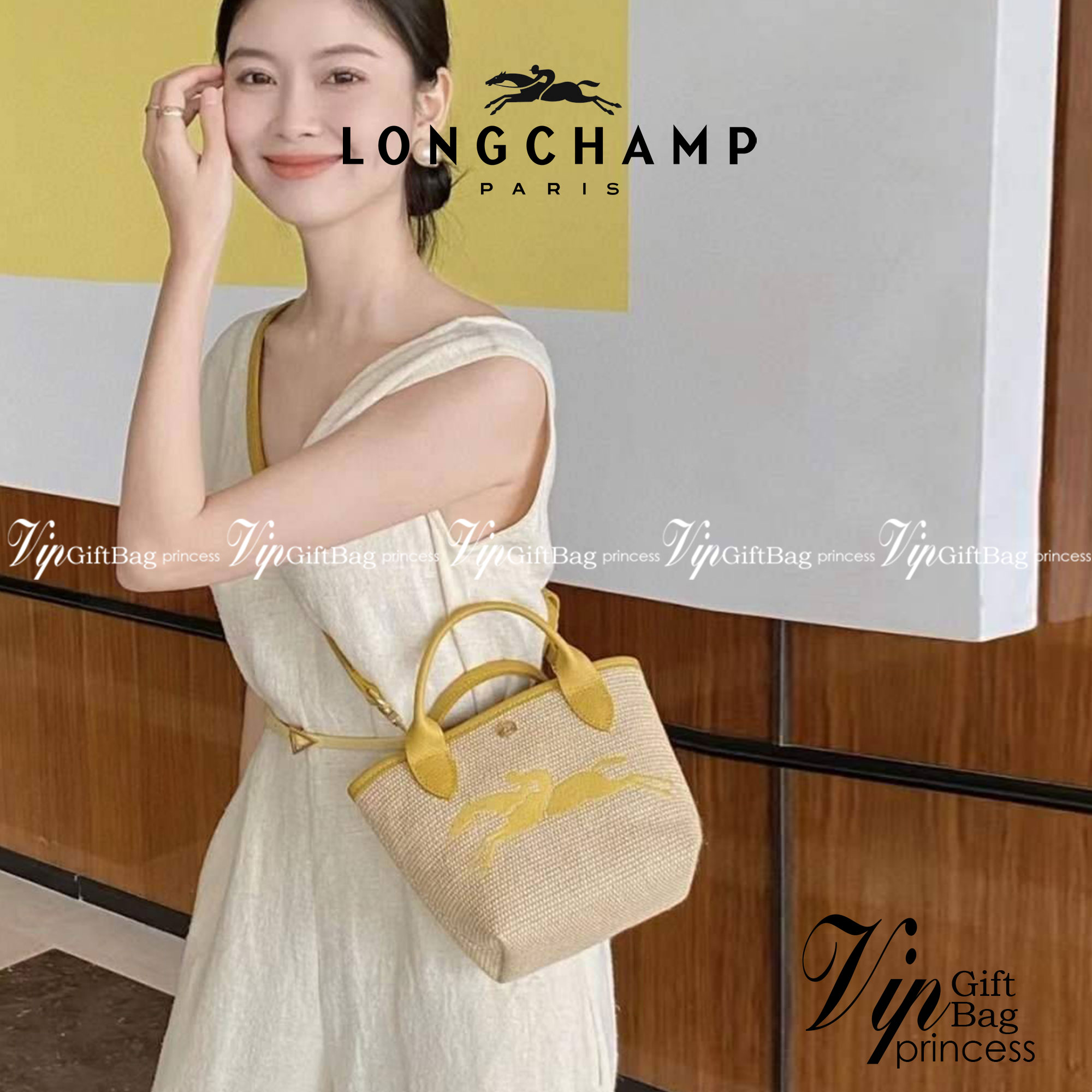 Longchamp Le Pliage Paris-St Tropez Handtasche มาแร้ววววใหม่ล่าสุดนุ้งมินิ ตัลร๊ากกก วัสดุสาน ด้านหน้าปักโลโก้ม้าอันเป็นสัญลักษณ์ของแบรนด์ ทนทานแข็งแรง ใบมินิ น้ำหนักเบา จุของได้เยอะ ใส่กระเป๋าตังค์ โทรศัพท์ iphone+ ได้ ภายในโล่ง มีสายสะพายไหล่ Crossbody 