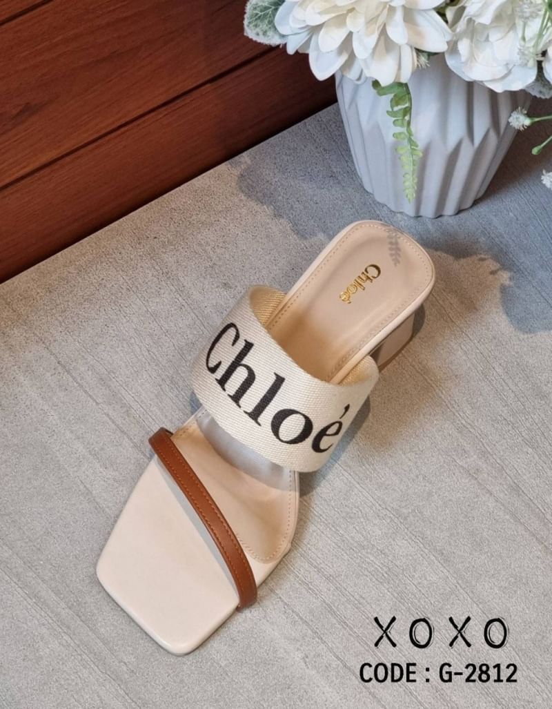 Chloe' รองเท้า งานสวม คาดไค้ว สวยเก๋ วัสดุ หนัง PU สายคาดบนสกีนแบรนด์วัสดุผ้าแคนวาส ส้นแท่ง ใส่สบาย แมทส์ชุดง่าย น้ำหนักเบา