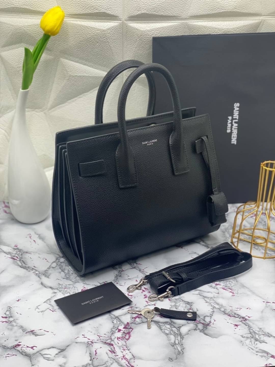 หนังแท้ Yves Saint Laurent Bag CLASSIC SAC DE JOUR BABY IN GRAINED LEATHER