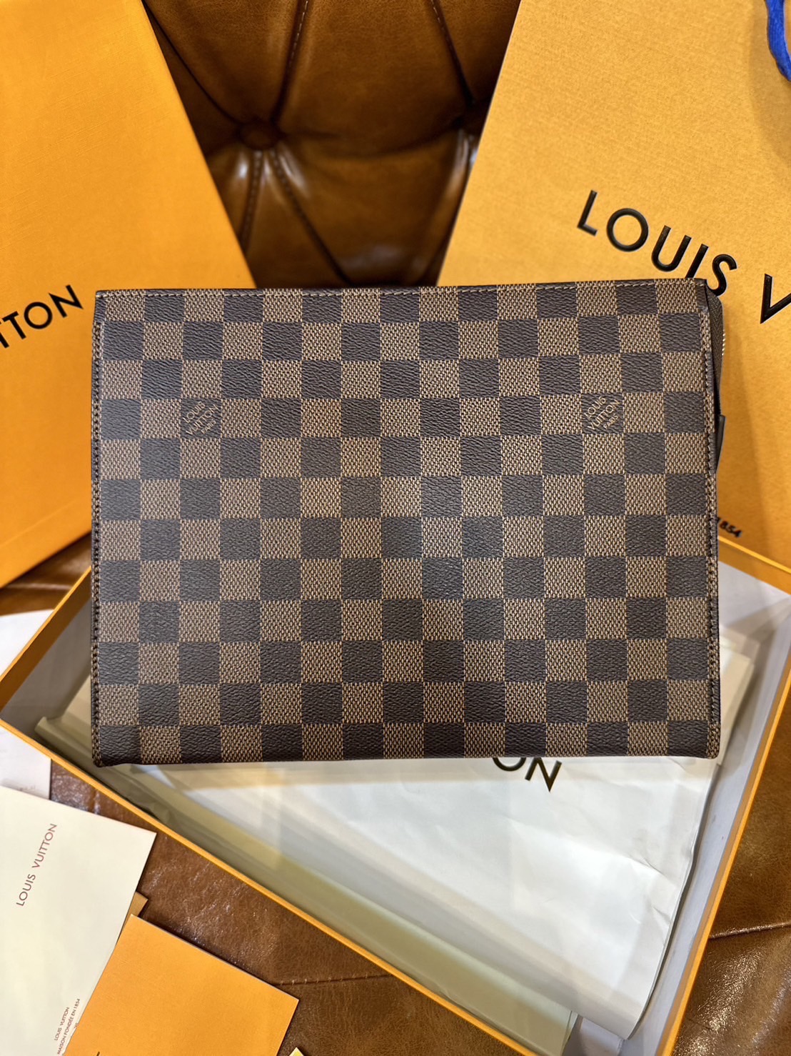 LV Pochette Voyage MM / LV Clutch กระเป๋าถือทรงคลัช ทรงพอช เกรดออริ สลับแท้ 1:1 ใช้ต่างประเทศได้ ใช้ได้ทั้งชายหญิง
