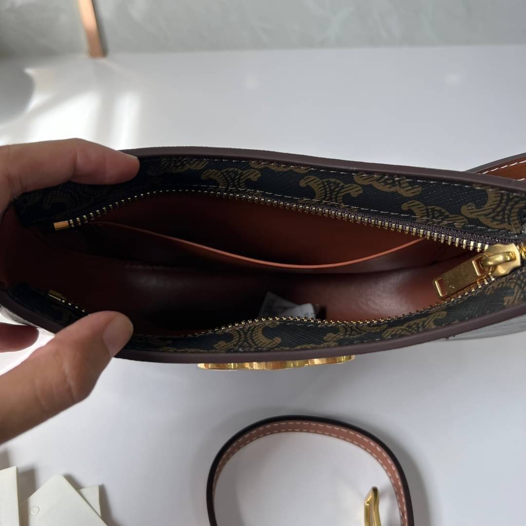 CELINE MEDIUM TILLY BAG IN SHINY CALFSKIN กระเป๋าสะพายไหล่/สะพาย คอลใหม่ทรงสวย มาแรง สวยหรูหรา