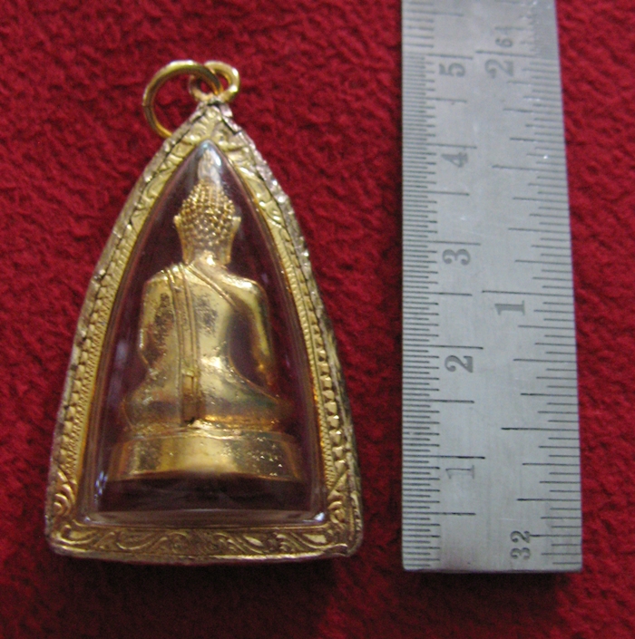 สินค้าหมดค่ะ องค์หลวงพ่อทันใจเนื้อทองเลี่ยมทองไมครอนพร้อมใบคาถาค่ะ