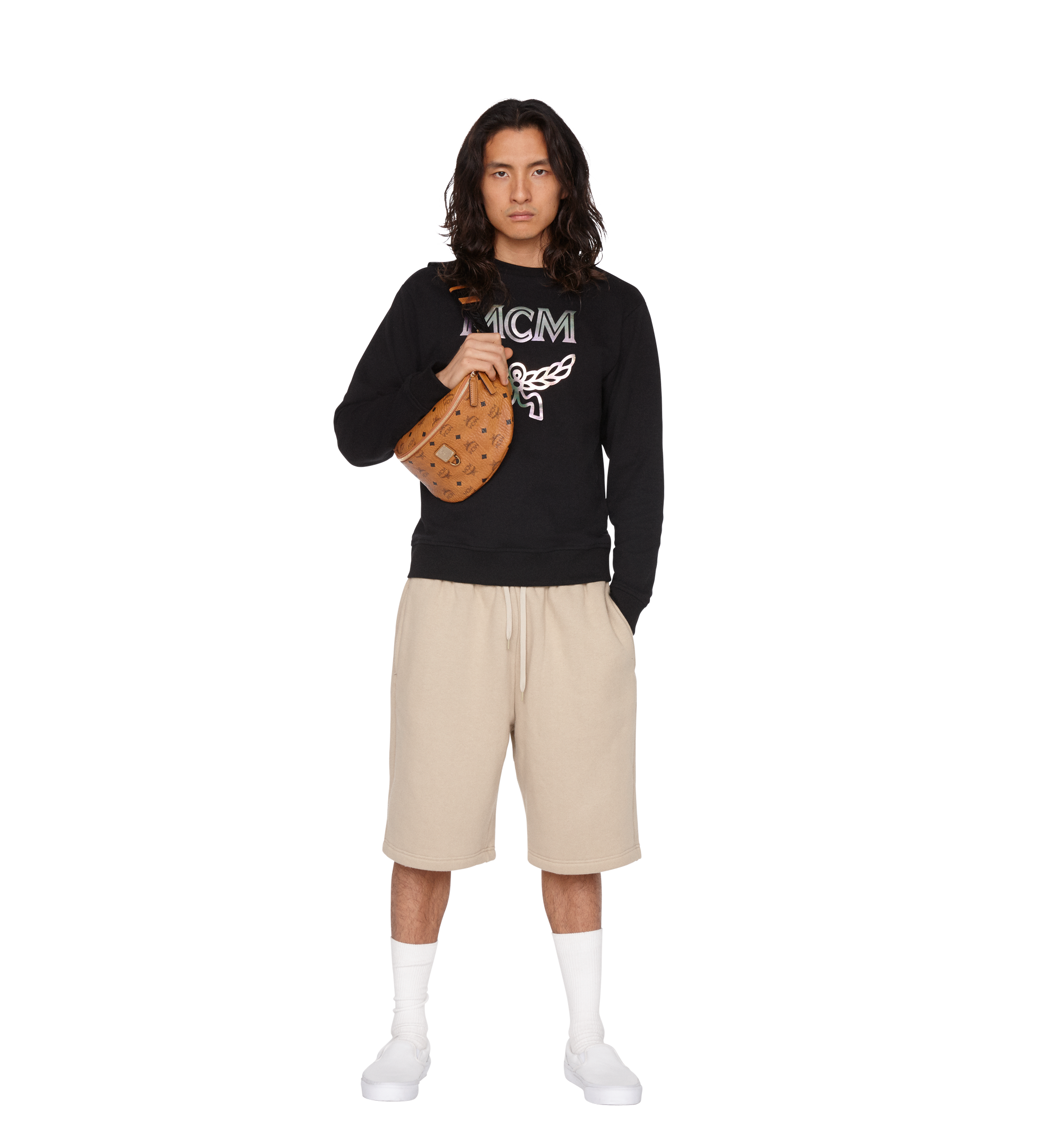 M.C.M FURSTEN BELT BAG IN VISETOS กระเป๋าคาดอกยอดฮิต หนุ่มๆสาวๆใช้ได้ไม่มีเบื่อ รุ่นขายดี ลายวิเซโต้เอกลักษณ์ ทั้งสปอร์ตและดูหรูในตัว ใช้งานง่าย ได้ทุกลุค วัสดุหนังแคนวาสคุณภาพดี มีช่องซิปหลัก และซิปด้านหลังกระเป๋า ภายในเป็นช่องโล่งบุผ้าซับอย่างดี รุ่น un