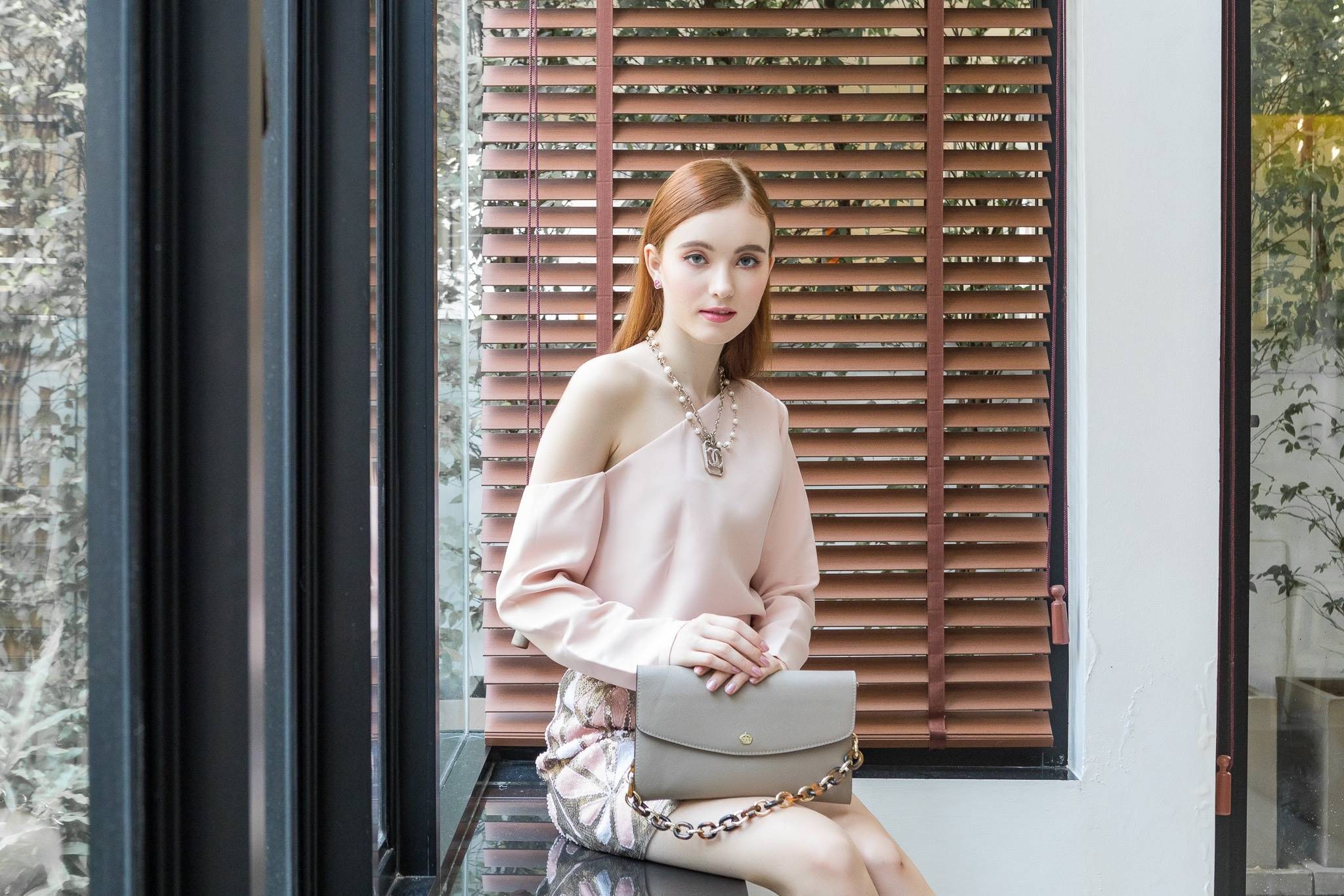 คลัชมาใหม่ สัปดาห์นี้ค่า ‘ Stair ‘ Clutch bag ✔️รอบนี้เข้าเพิ่มอีก 5 ลายเลยน๊า หลังจากปล่อยคอลเลคชั่นแรกออกไปแล้วได้รับความนิยมมากๆ รอบนี้จัดเฉดสีกลางๆ ให้แมทช์ง่ายกับชุดด้วยค่า **หนังวัวแท้ค่า