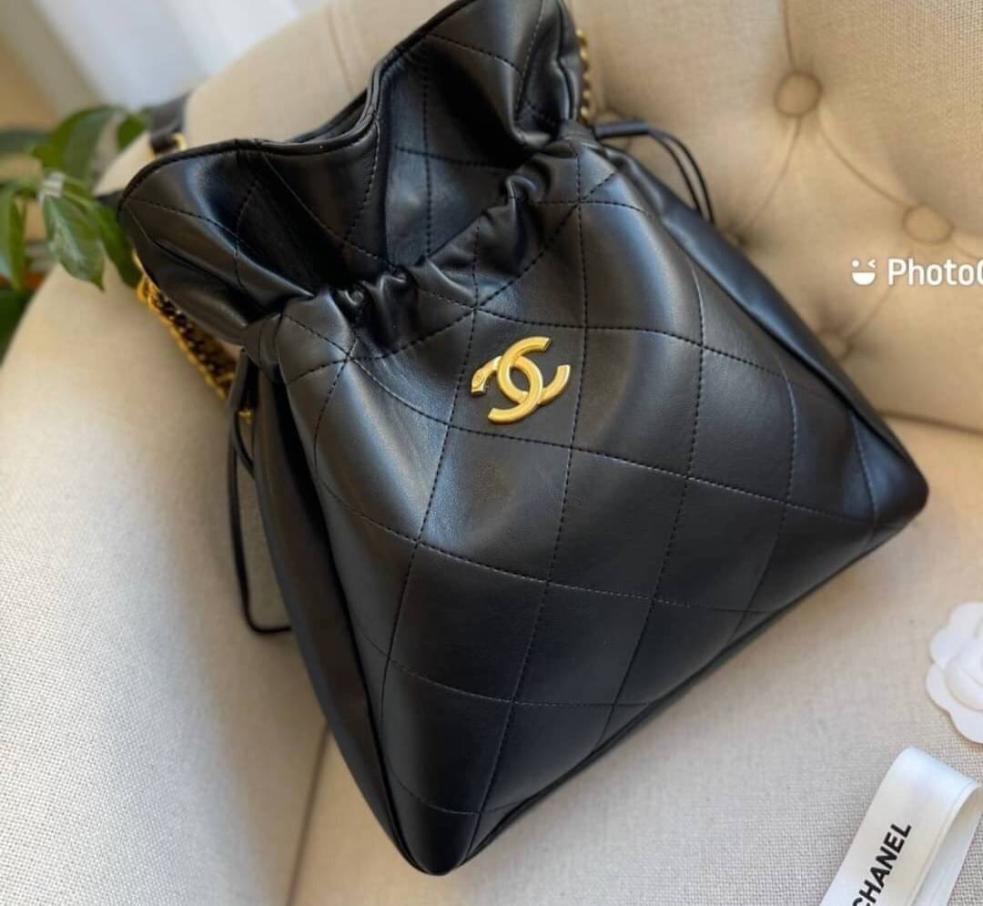 VIP 】CHANEL BUCKET BAG Calfskin & Gold-Tone Black พร้อมส่งที่ไทย