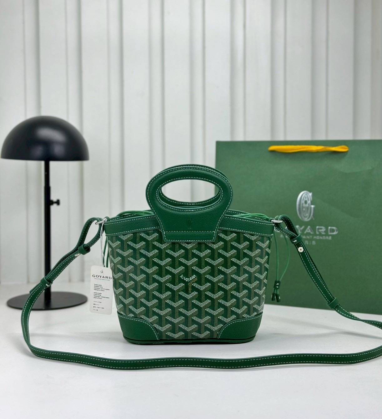 ORI หนังแท้ | Goyard Beluga Mini Bag กระเป๋าสะพายทรงบัคเก็ต พร้อมหูจับในตัว สะดวกใช้งาน ด้านในเป็นผ้าดีไซน์ผูก เพิ่มความน่ารักน่าใช้ สวยมากค่ะ