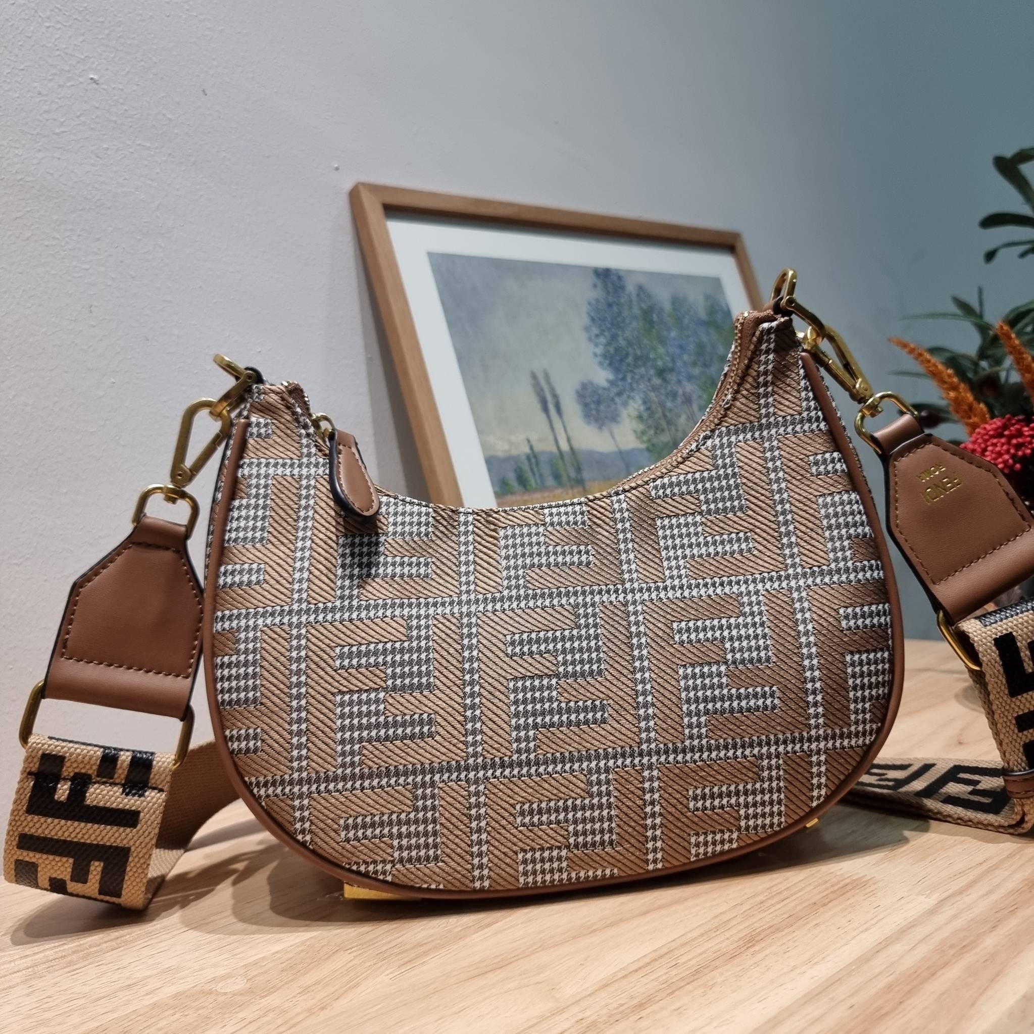 Fendigraphy Small FF fabric bag / FENDI HOBO / FENDI MONOGRAM CROSSBODY HOBO BAG กระเป๋าสะพายข้างใหม่ล่าสุด ดีไซน์ลวดลายรอบใบ มี texture โดดเด่นน่าใช้ ดูหรูและคลาสสิคในตัว
