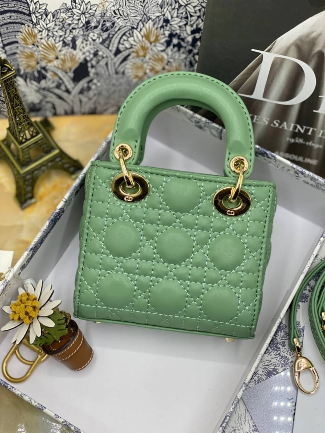 VIP 】หนังแท้ CHRISTIAN DIOR MICRO LADY DIOR BAG Cannage Lambskin