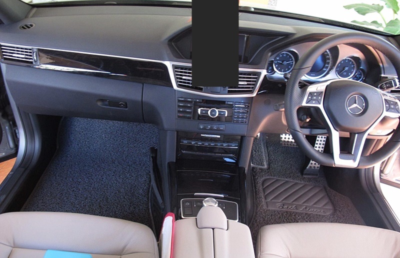 พรมดักฝุ่นไวนิลรีดขอบ BENZ E-CLASS W213 (2016-20) พรมดักฝุ่นในรถ สีเทา เกรดA เข้ารูป ตรงรุ่นรถ (5ชิ้น)