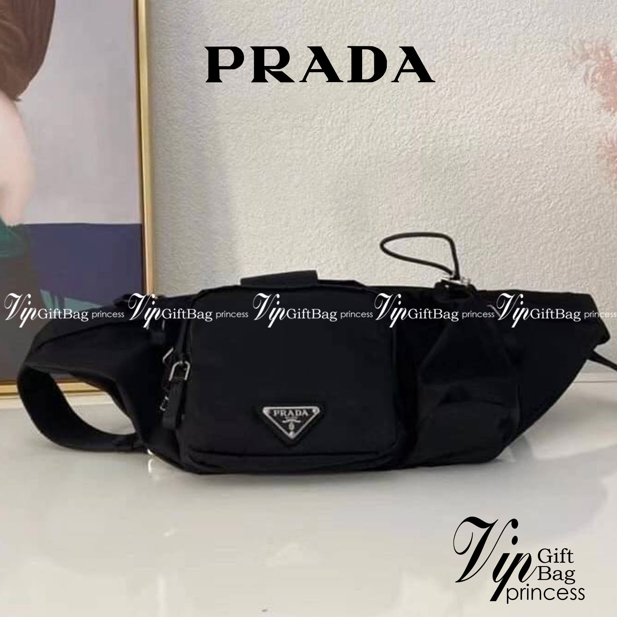PRADA Premium gift waist bag รุ่น Hothit! กระเป๋าคาดเอว / คาดอก ใช้ได้ทั้งหญิงชาย วัสดุ nylon เรียบหรูดูแพงสไตล์แบรนด์ วัสดุ nylon เปิดปิดด้วยซิป ภายในกว้าง จุได้เยอะ สายปรับได้ ขนาดกำลังดี สะพายคล่องตัวค่ะ ที่สำคัญสะพาย แล้วดูดีมากก Don't miss! .