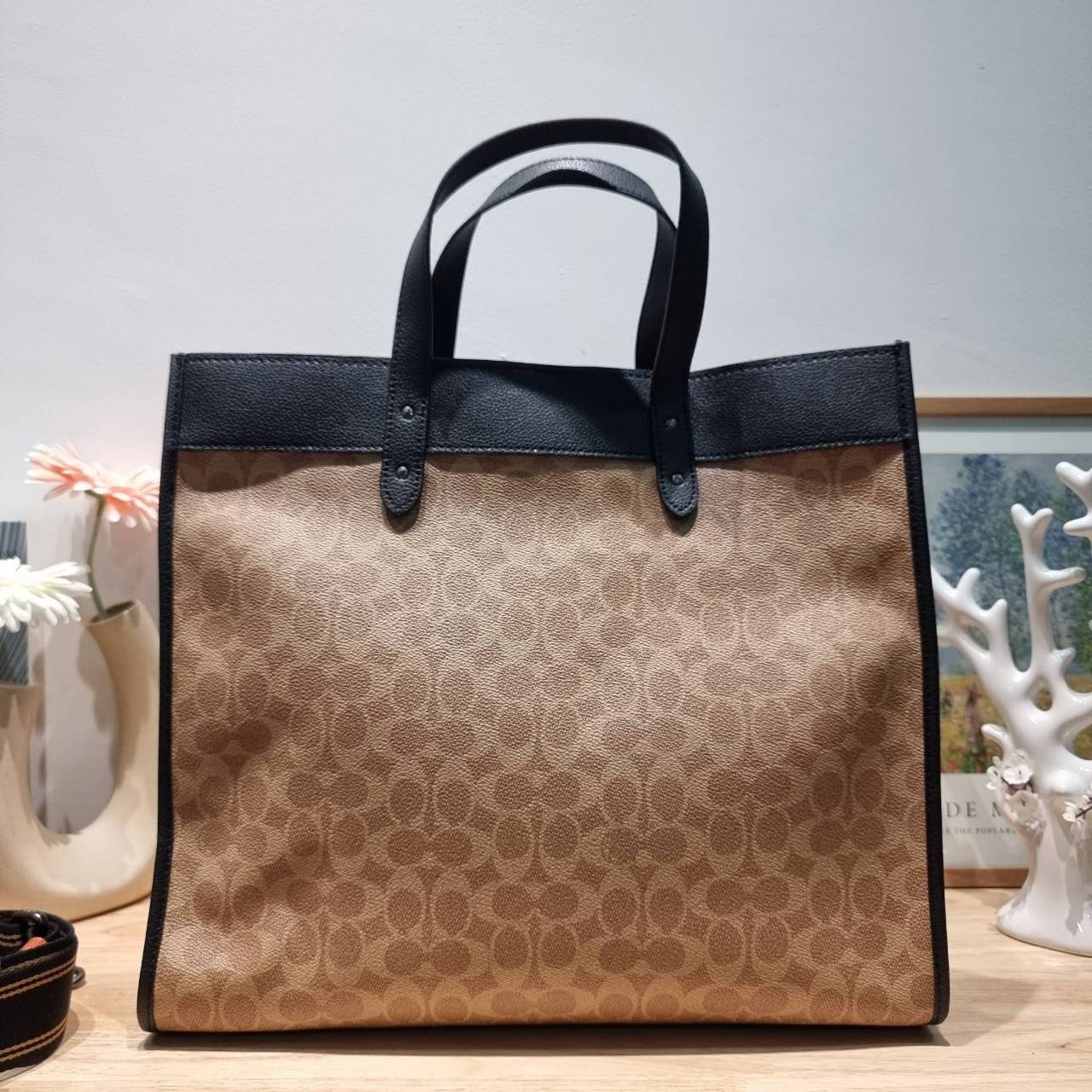 COACH FIELD TOTE IN SIGNATURE CANVAS C7674 กระเป๋าทรงโท้ท ไซส์ใหญ่ภายในโล่งกว้าง เกรดท็อปออริ เกรดดีสุด สลับแท้ 1:1