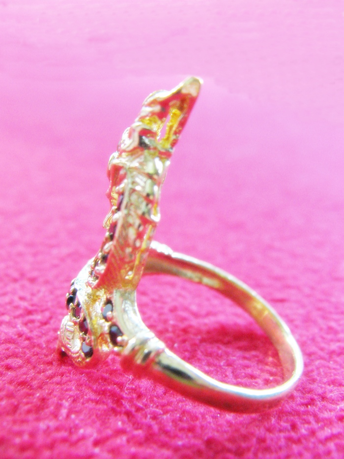 สินค้าหมดค่ะ แหวนพญานาคทองเหลืองพลอยสีดำ เสริมดวงบารมี แบบ1ค่ะ