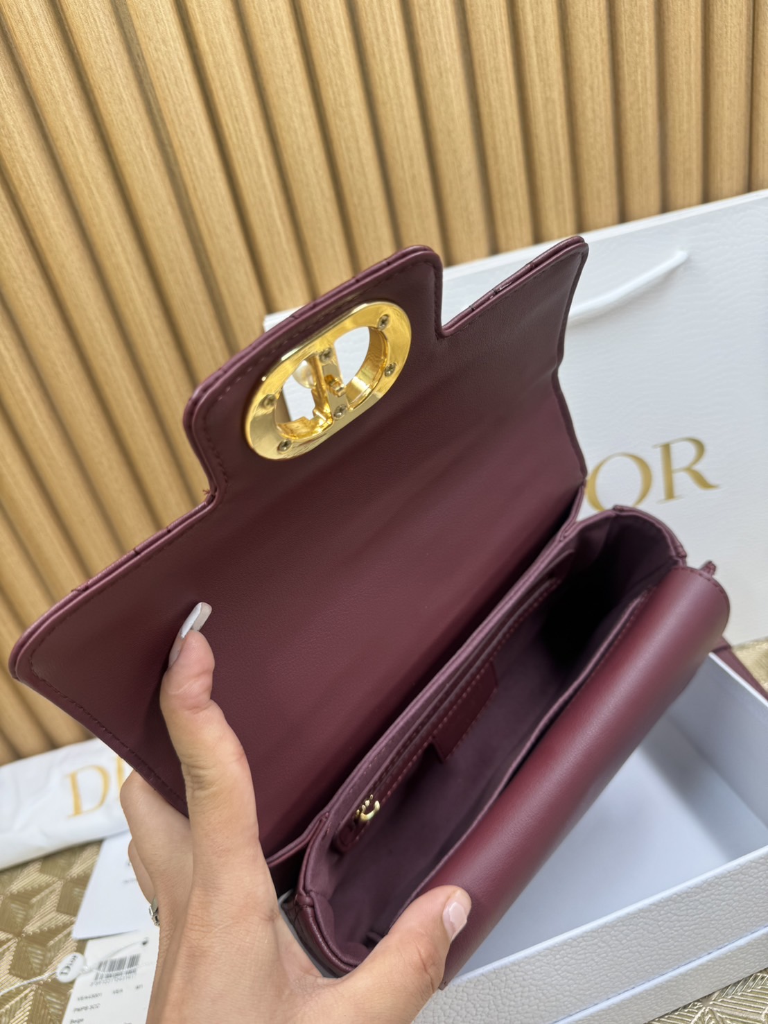 พร้อมส่ง 6 สี Small Dior Jolie Top Handle Bag 22cm กระเป๋าสะพาย เกรดออริ สลับแท้ 1:1 ใช้ต่างประเทศได้