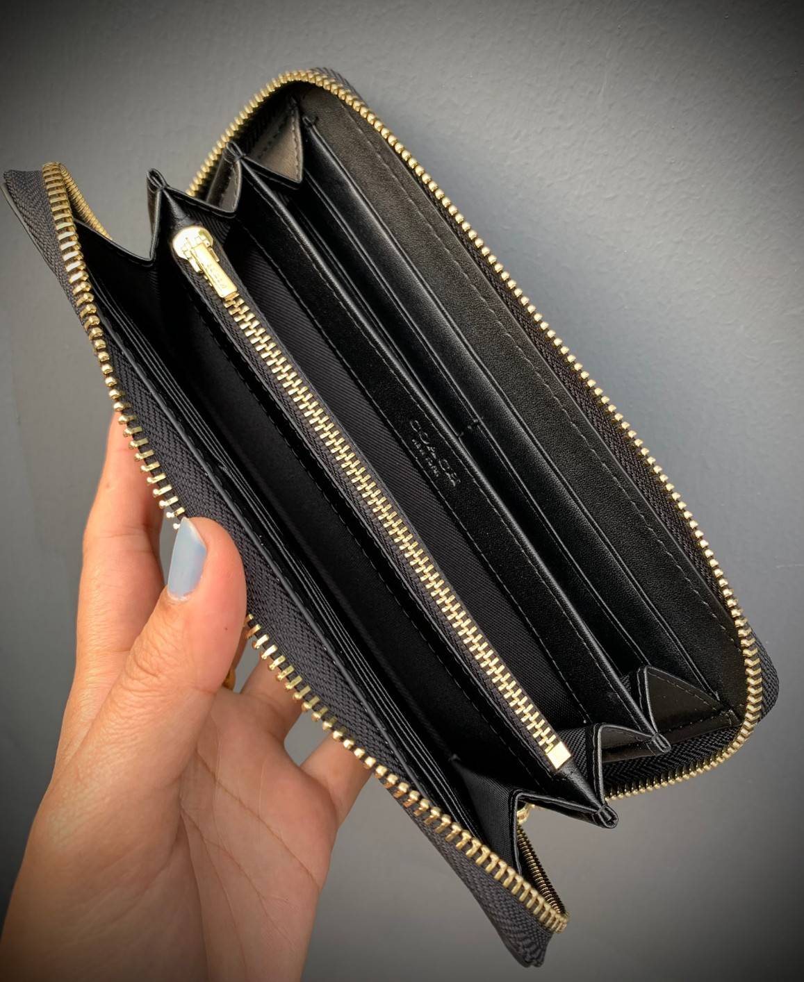 ของแท้ 💯% COACH ACCORDION ZIP WALLET ((52372)) พร้อมส่ง! กระเป๋าสตางค์ใบยาวซิปรอบ หนังแท้ลายหนังสวย