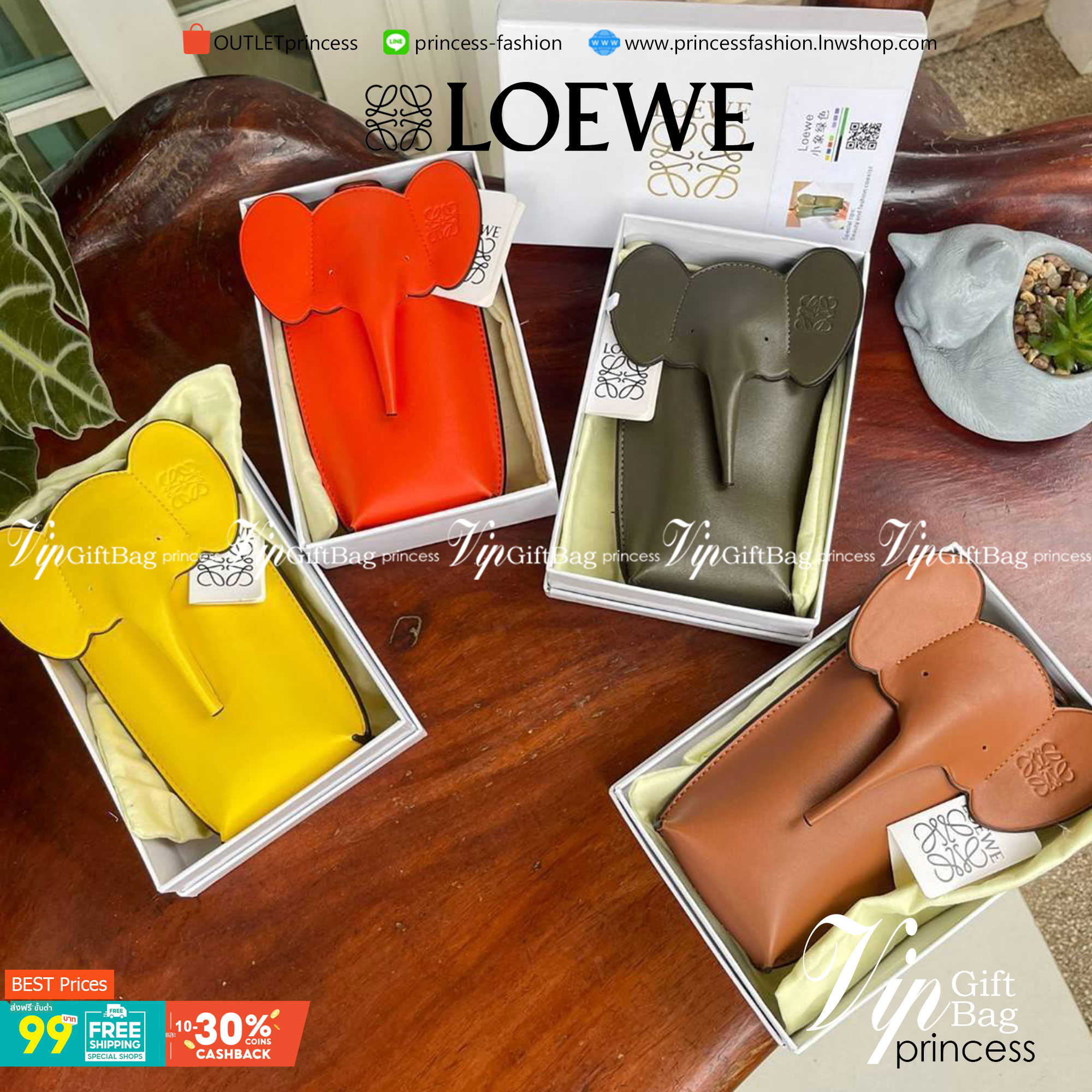 Loewe Leather Elephant Phone Holder แบรนด์หรูจากประเทศสเปนอย่าง โลเอเว่ (LOEWE) หลายๆคนคงนึกถึงกระเป๋ารูปทรงช้างขนาดเล็ก ที่เป็นเหมือนหนึ่งในซิกเนเจอร์ของแบรนด์ มีทั้งแบบสะพายข้าง แบบถือ รวมไปถึงในแบบเครื่องหนังชิ้นเล็กอย่างกระเป๋าใส่มือถือรุ่นนี้ ผลิตจาก