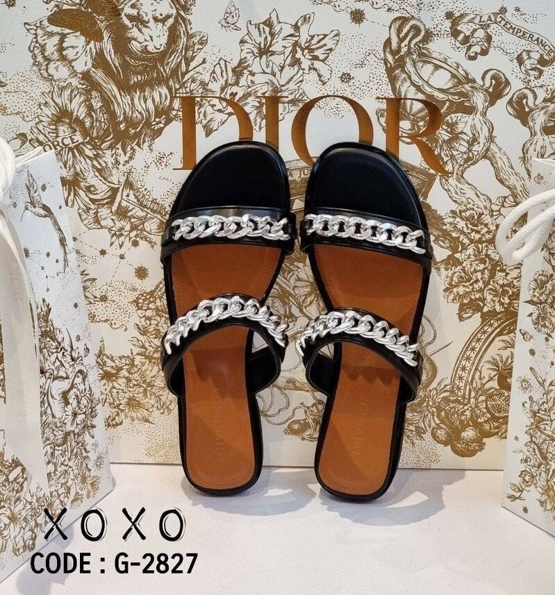 Givenchy Sandals แตะ โซ่ สวย เก๋ งานขายดีตลอดกาล แมทส์ชุดง่าย น้ำหนักเบา วัสดุหนัง PU แต่งโซ่อย่างดีอะไหล่หนา ดูแพงเกินราคาขาย น้ำหนักเบา