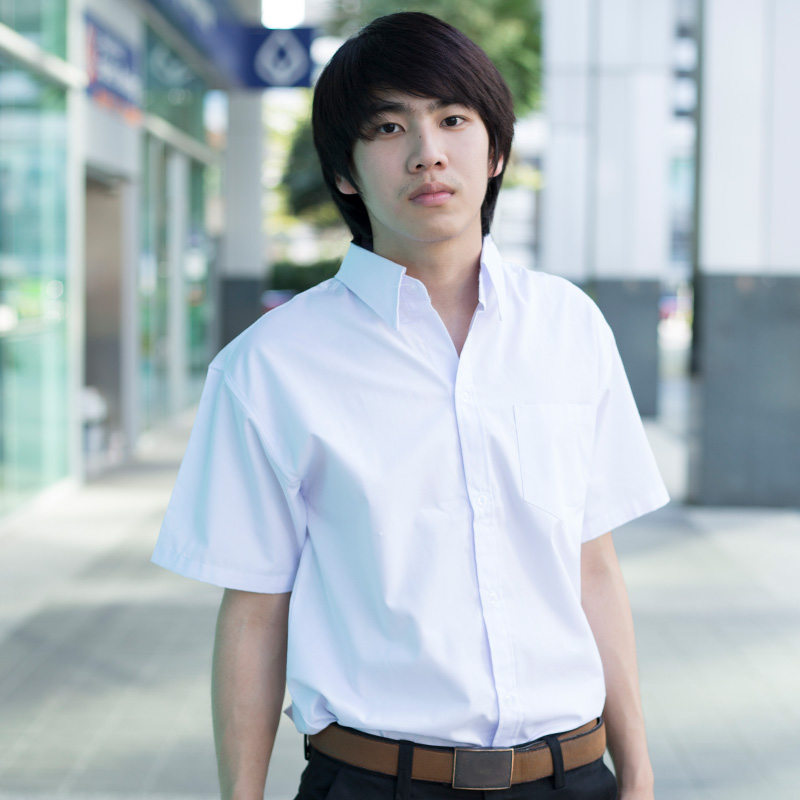 เสื้อชายแขนสั้น เอวตรง
