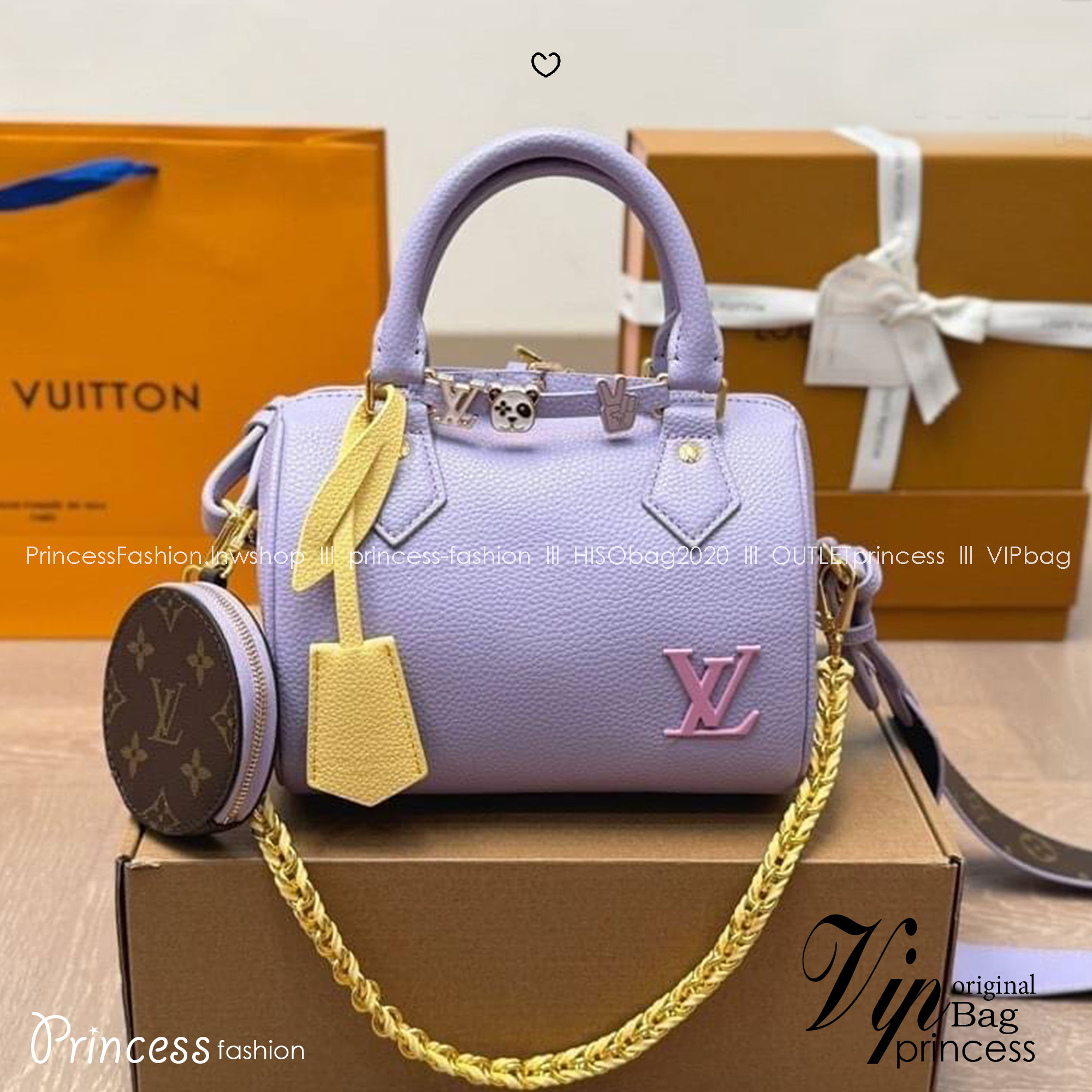 LV Speedy Bandoulière 20 bicolour กระเป๋าสะพายทรงหมอนไซส์เล็กน่ารัก Rare item รุ่นใหม่สีพาสเทลสวยหวาน ลูกคุณควรมีมากค่า โดดเด่นด้วยสายสะพายโซ่สีทองตัดกับสีกระเป๋าได้อย่างลงตัว