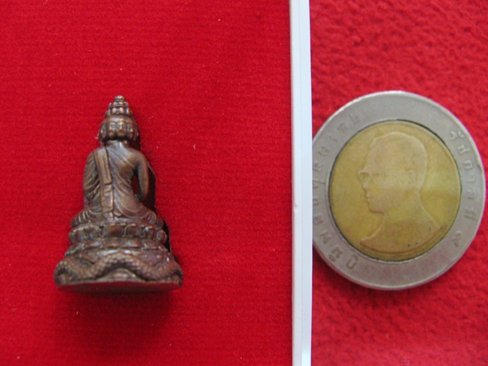 สินค้าหมดค่ะ พระพุทธมหาเศรษฐีนวโกฏิพญานาคราช เนื้อทองสำริด ขนาด 1.9 ซม. วัดแค สุพรรณบุรี พร้อมกล่องเดิมค่ะ