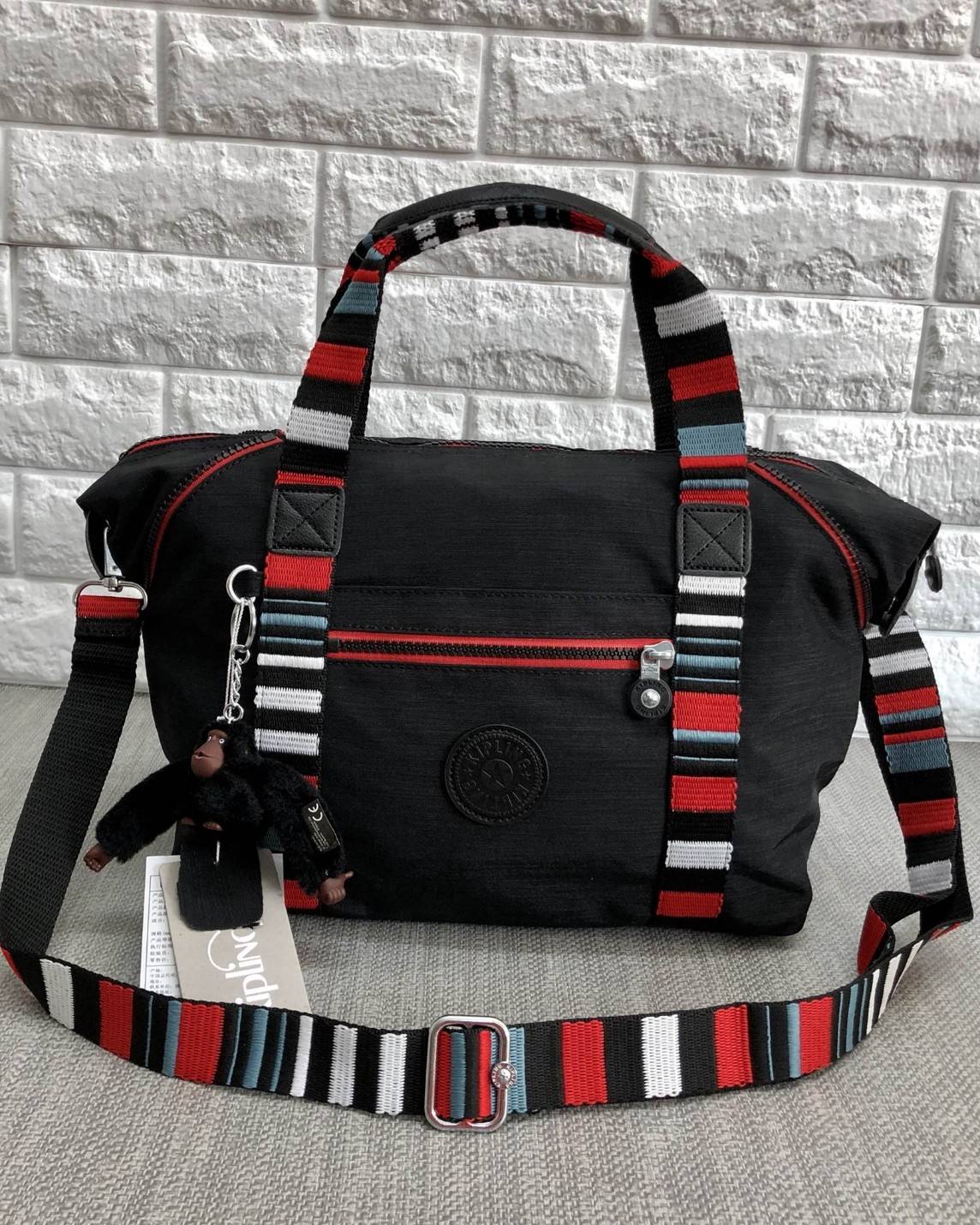 Kipling Handbag | k13848// (OEM. Factory HK.) กระเป๋าถือ สะพายข้าง คล้องไหล่ วัสดุ nylon ด้านหน้ามี 1 ช่องซิป, 1 ช่องโล่ง ใส่มือถือหรือ ของจุกจิกได้ค่ะ ปรับได้ 2 ทรง ด้านข้างขยายออกได้ ช่องซิปหลักด้านในโล่ง จุได้เยอะ น้ำหนักเบา ทำความ สะอาดง่าย มีช่องซิปแ