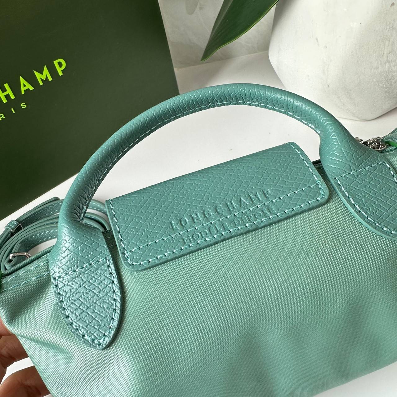 LONGCHAMP LE PLIAGE ORIGINAL Pouch with handle กระเป๋าใบเล็กขนาดกระทัดเหมาะกับใส่ของจำเป็นจุกจิก