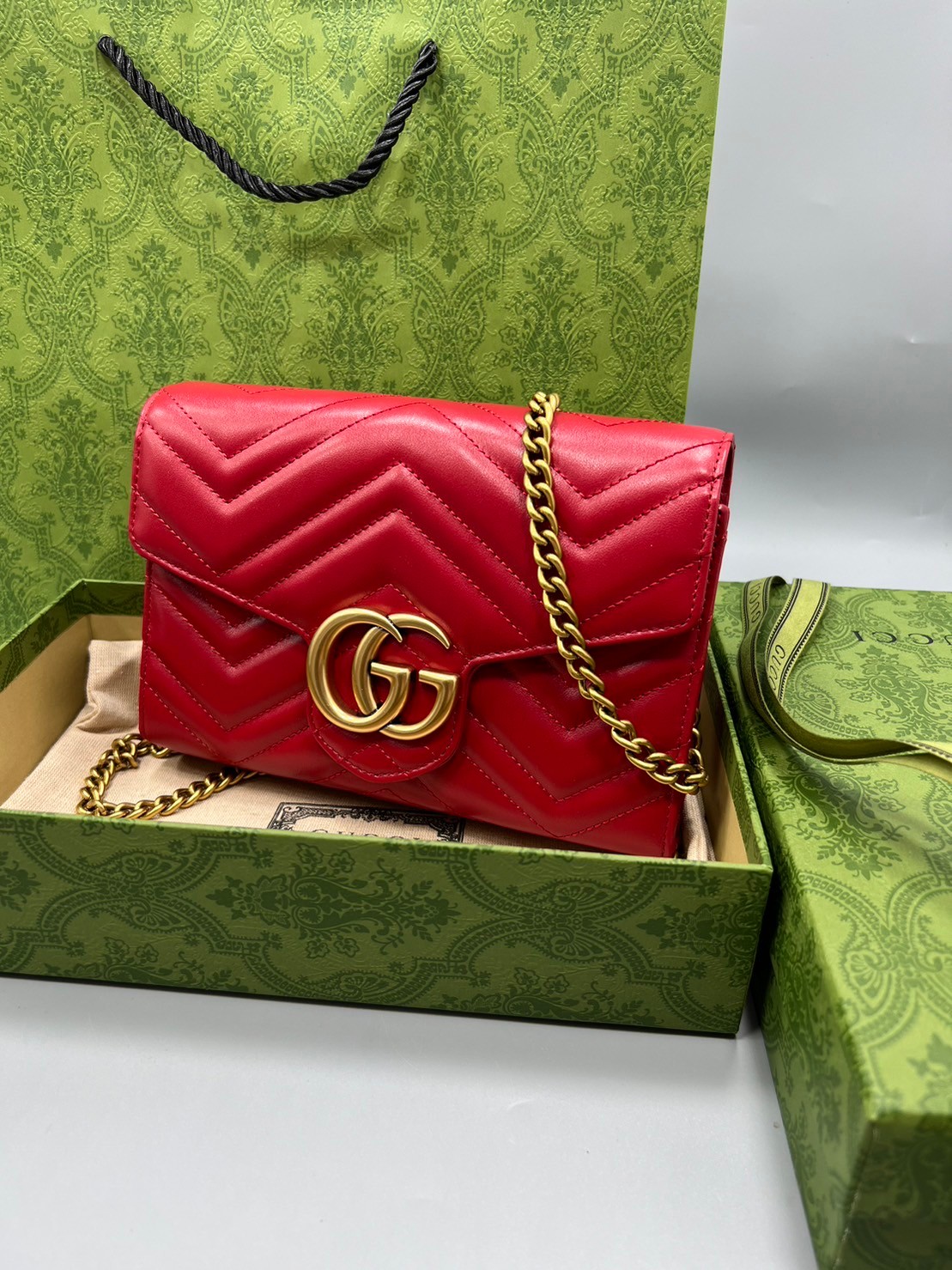 GUCCI GG Marmont Chain Wallet Matelasse Mini Soft Leather / GUCCI WOC เกรดออรินอล งานหนังสวยมากค่ะ ละมุนที่สุด ใส่บัตร ใส่แบงค์ได้ รับรองว่าจะเป็นกระเป๋าที่จะหยิบใช้งานได้บ่อยๆ รับประกันความสวยปังค่าาา