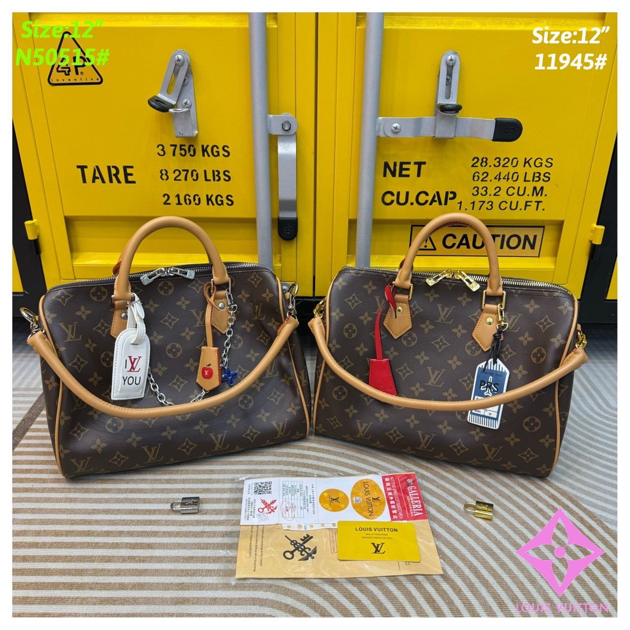 LV Speedy Soft 30 Crafty Bag กระเป๋าทรงหมอน รุ่นท็อปฮิตใบใหญ่จุของได้เยอะ มี 2 แบบให้เลือก รุ่นป้ายแท็ก PRS และ I Love LV ดีไซน์ใหม่ต้อนรับฤดูกาลท่องเที่ยว โดดเด่นด้วยการตกแต่งลายพิมพ์ซิกเนเจอร์ และป้ายแท็กหนังสุดเก๋