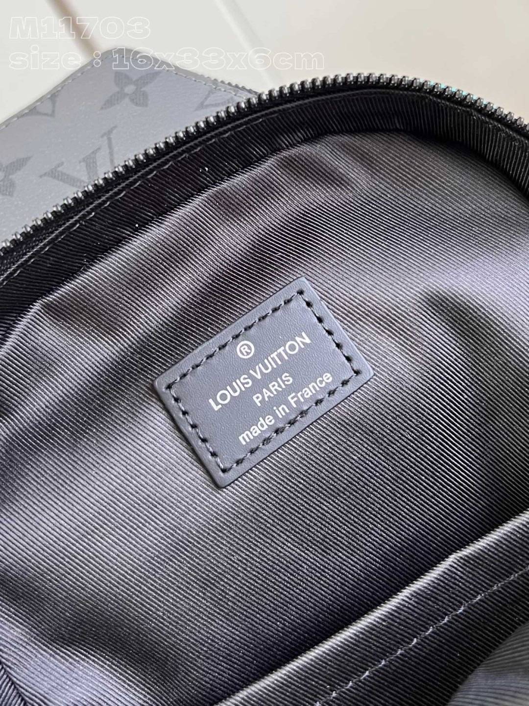 สลับแท้ LV Avenue Slingbag PM Turquoise กระเป๋าสะพาย/คาดอก Slingbag หนังแท้ แคนวาสแท้ เกรดสลับแท้ดีสุด สง่างามเหนือกาลเวลา มีไว้ไม่มีเอาท์ ท่านชายควรมีมากค่ะ