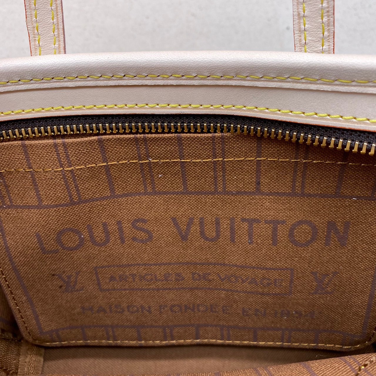 LV Neverfull BB Monogram Canvas - Handbags ดีไซน์ใหม่ใบเล็กน่ารัก เกรดออริ สลับแท้ ใช้งานต่างประเทศได้