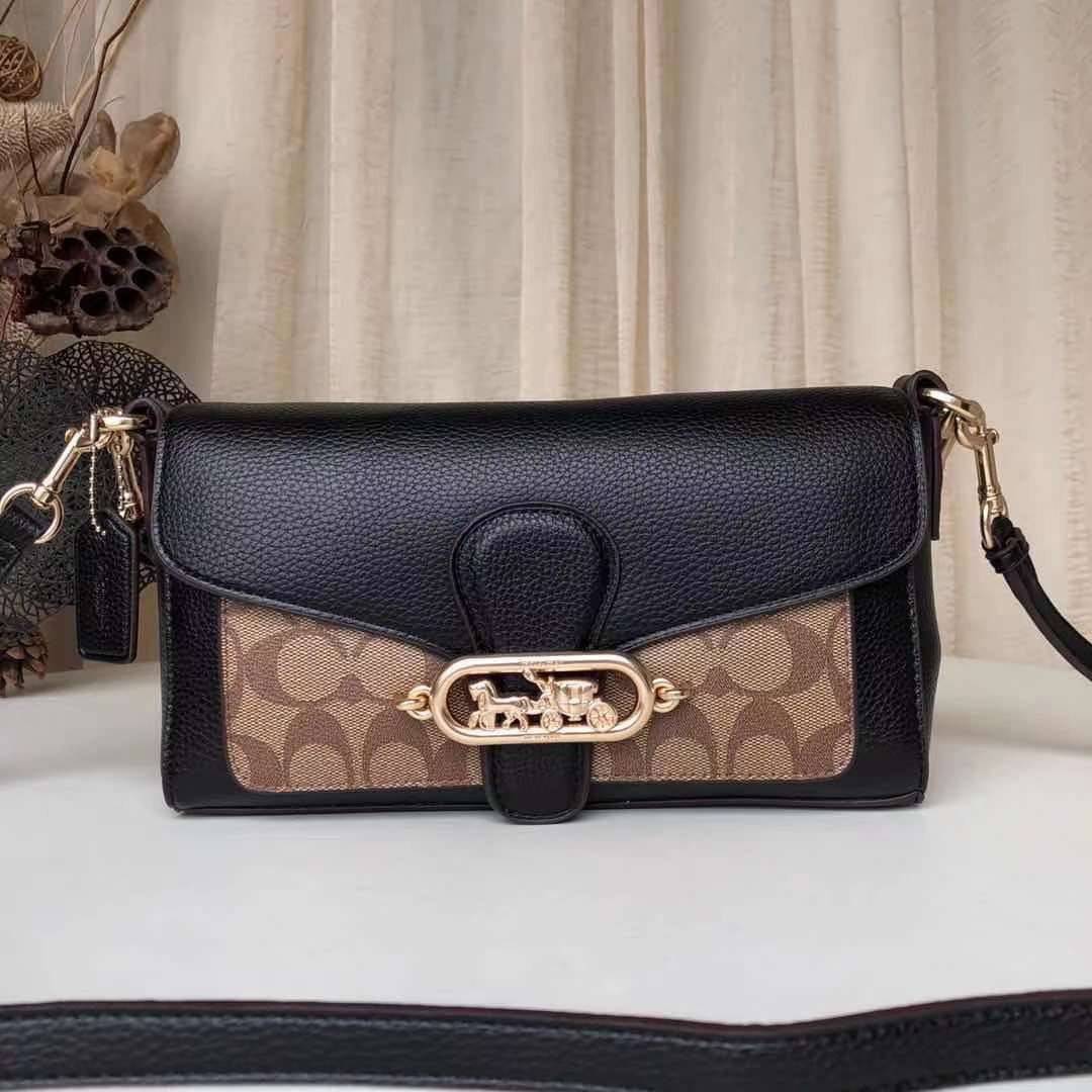 COACH SMALL JADE SHOULDER BAG [F91105,90782] กระเป๋าสะพายไหล่ ดีไซน์วินเทจย้อนยุค สวยคมชัด คลาสสิคใช้ได้ทุกลุค วัสดุหนัง pepble ทนทาน เปิด-ปิดด้วยฝาคาดโลโก้ พร้อมแถบแม่เหล็กในตัว รับรองแน่นหนา ด้านหลังมีช่องซิปให้ ภายในเป็นช่องโล่ง ขนาดกำลังดี ใช้งานง่าย 