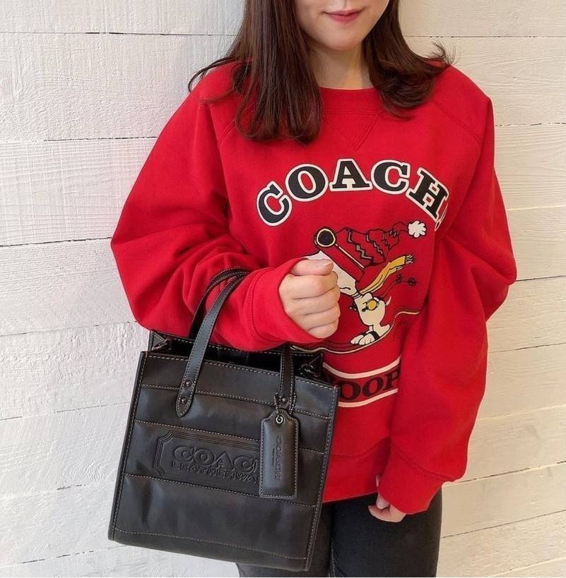 COACH CASUAL STYLE STREET STYLE 2WAY PLAIN LEATHER ELEGANT STYLE (C6958 C6852) 🌺 ที่สุด! ของที่สุด!! กระเป๋าถือ กระเป๋าสะพายรูปทรงสุดฮิต สุดคลาสสิค รุ่น UNISEX ที่ชิคๆ สบายๆ ได้ทั้งชายและหญิง// วัสดุหนังแท้ทั้งใบ ตัดเย็บด้วยหนังเนื้อนุ่มพิเศษ หนา 