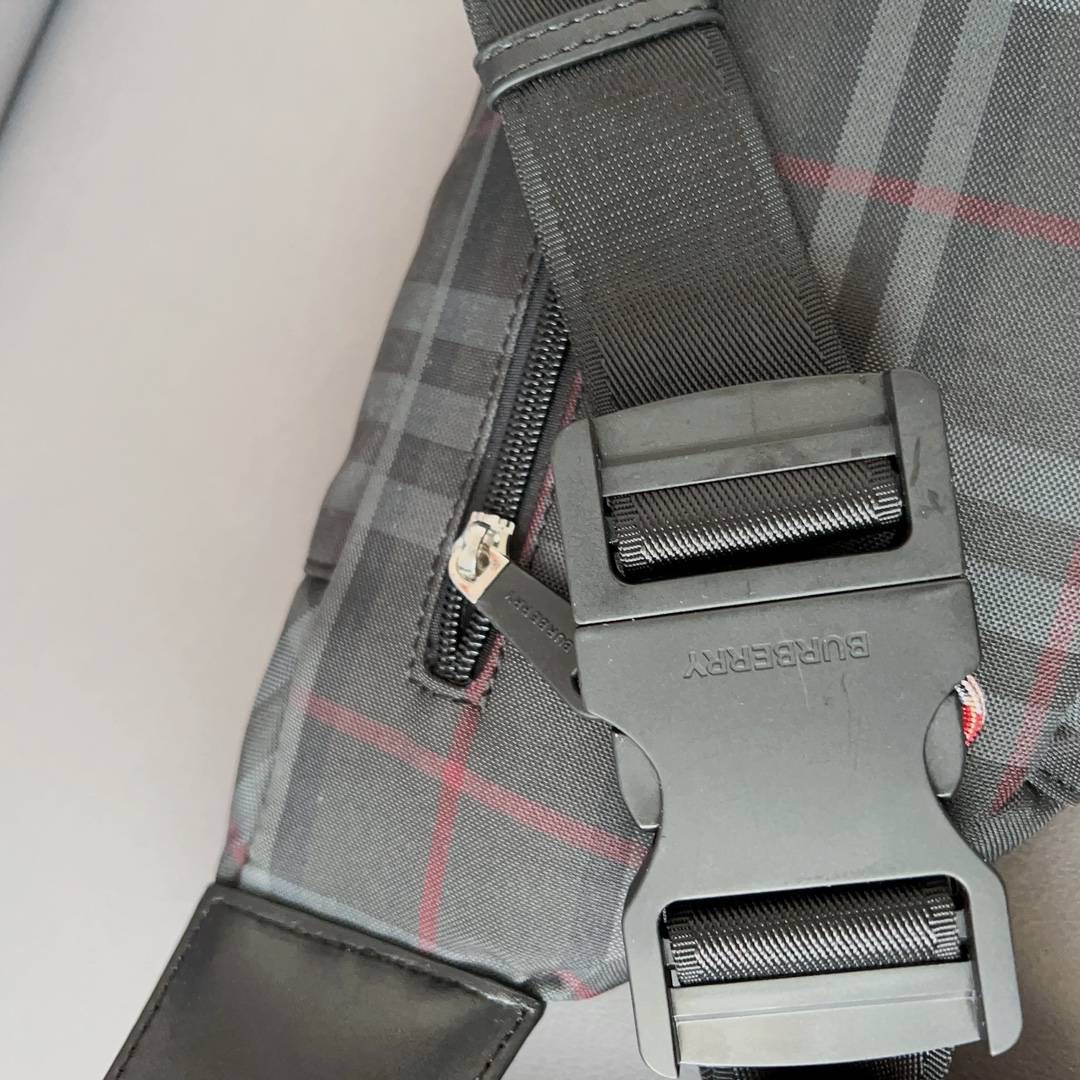 Burberry Vintage Check Sonny Belt Bag / BURBERRY FRAGRANCES BELT BAG วัสดุ 100% POLYAMIDE (Nylon & Canvas) กระเป๋าคาดเอว คาดอกแบบ UNISEX ใช้ได้ทุกเพศ ลายวินเทจตามแบบฉบับของแบรนด์