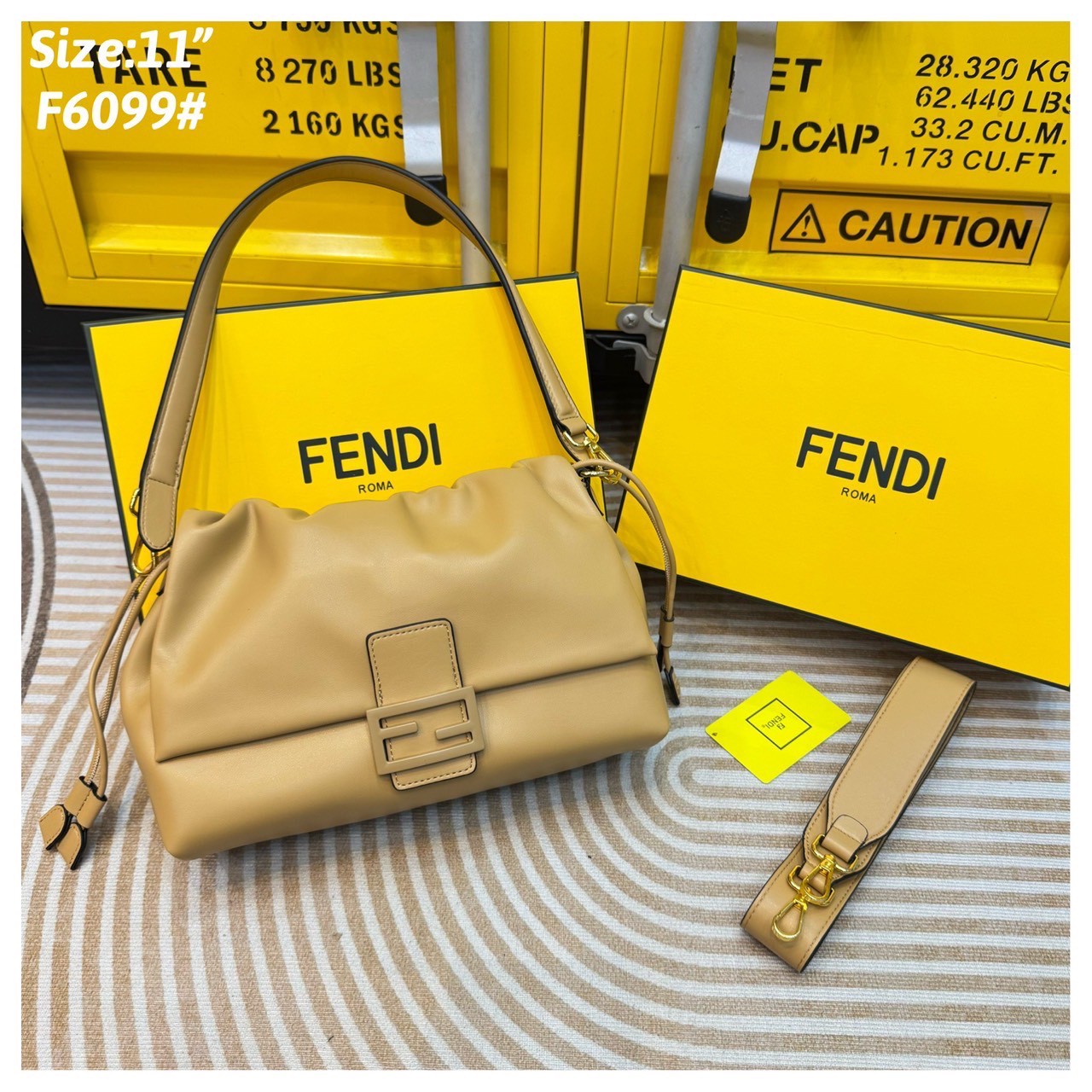 FENDI Mamma Baguette Bag กระเป๋าสะพายทรงสวย ดีไซน์เรียบง่ายคลาสสิค หรู ดูผู้ดี รูปทรงใช้งานง่าย หนังสวยสัมผัสนุ่ม ใหม่ล่าสุด รุ่นลิมิเต็ดที่สาวๆตามหา ภายในโล่งกว้าง เสิร์ฟให้ในราคาน่ารักๆ