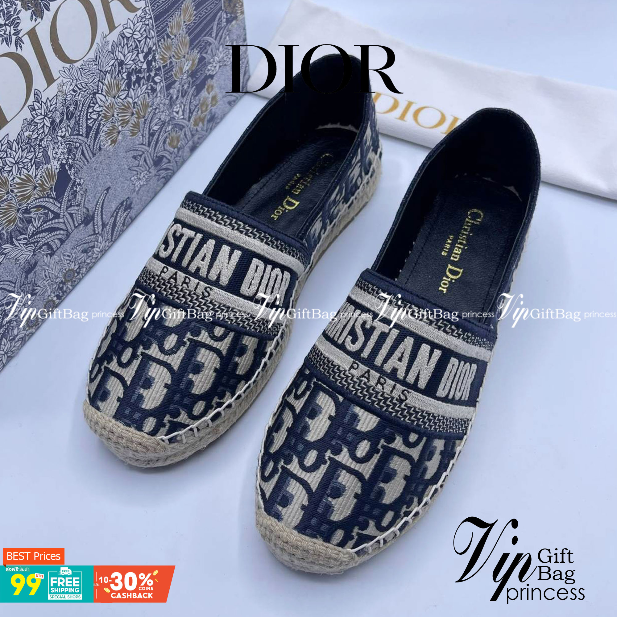 DIOR GRANVILLE ESPADRILLE Oblique Embroidered Cotton รองเท้าที่เป็นเอกลักษณ์ ที่สุดแห่งความหรูหราที่ใช้งานได้ทุกวัน ตัดเย็บจากผ้าฝ้ายปักลาย ประดับด้วยรายละเอียดสวยงาม งานเกรดออริจินอล 1:1 เหมือนที่สุด ภาพสินค้าถ่ายจากงานขายจริง ไม่โป๊ะแตกแน่นอนค่า