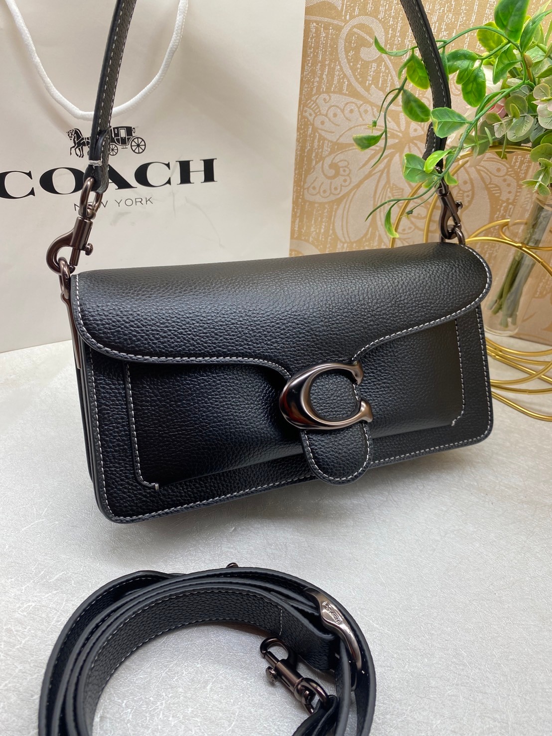 COACH TABBY CROSSBODY WRISTLET 26cm สีใหม่ล่าสุด ต้อนรับสงกรานต์นี้ รุ่นนี้ต้องเข้าแล้ว พกพาได้ตลอดวันเลย ห้ามพลาดค่ะ!