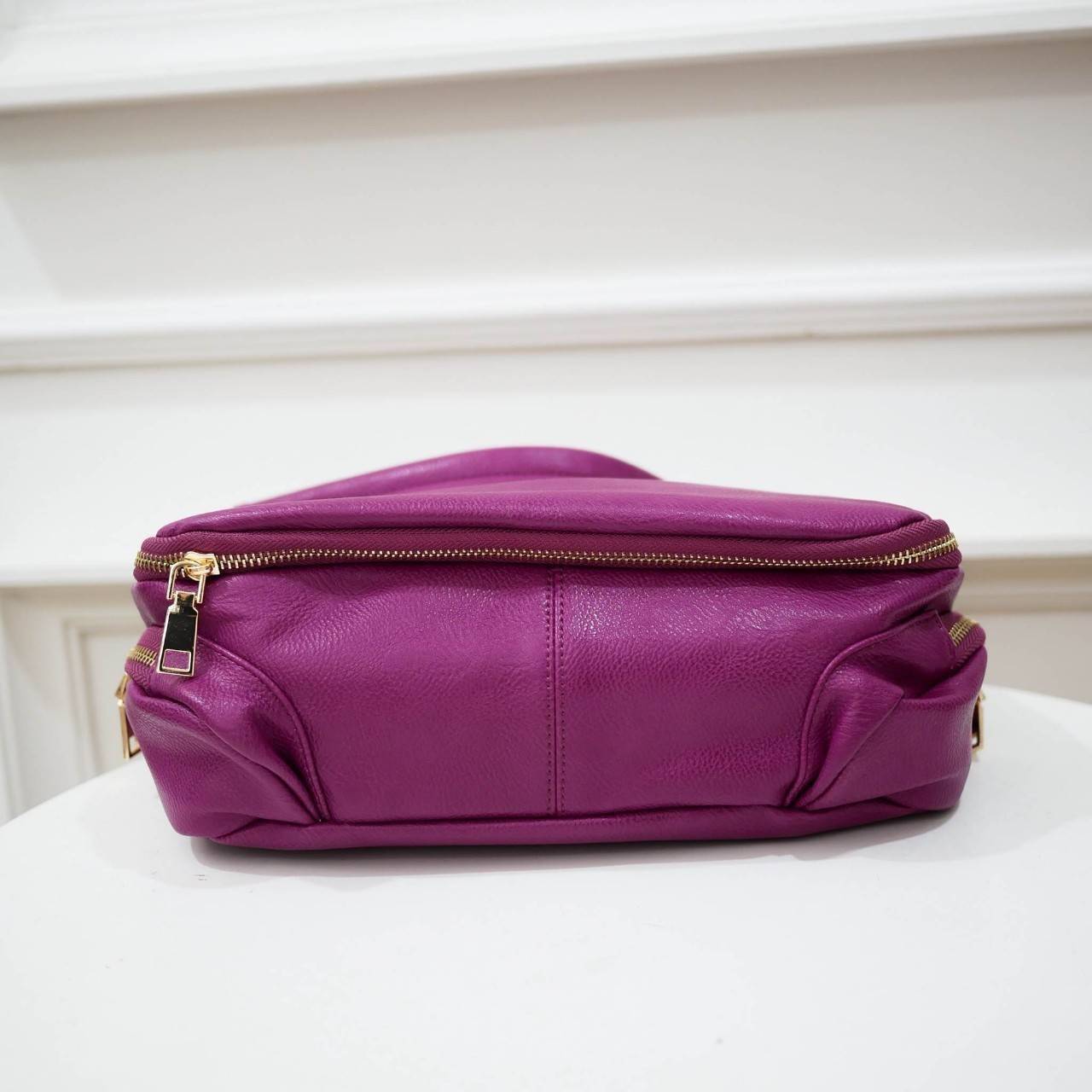 กระเป๋าถนอมสุขภาพไหล่ ใหม่ล่าสุดให้คุณได้ช้อปก่อนใคร Healthy bag จาก Luxe Light shoulder city bag กระเป๋าสะพายที่กล้าพิสูจน์ความเบา ดีต่อใจ สายสะพายไหล่เพิ่มความกว้าง ช่วยในการถ่ายเทน้ำหนัก ภายในบุผ้าเบาบางพิเศษ แต่ยังทนทานและไม่บกพร่องเรื่องฟังค์ชั่นใช้ง