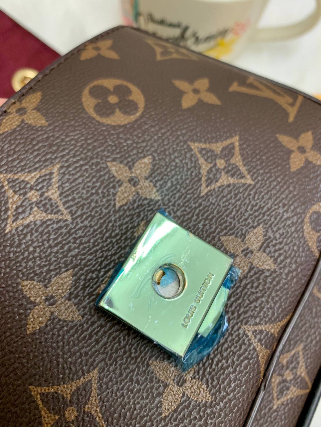 LOUIS VUITTON PASSY MONOGRAM 2 WAYS HANDBAG พร้อมส่งความสวย! กระเป๋า LV จาก Premium gift ต่างประเทศ ✔️รุ่นนี้เป็นหนังแท้ลาย monogram ทรงกระเป๋าคือสวยหรู ดูดีมากๆค่ะ