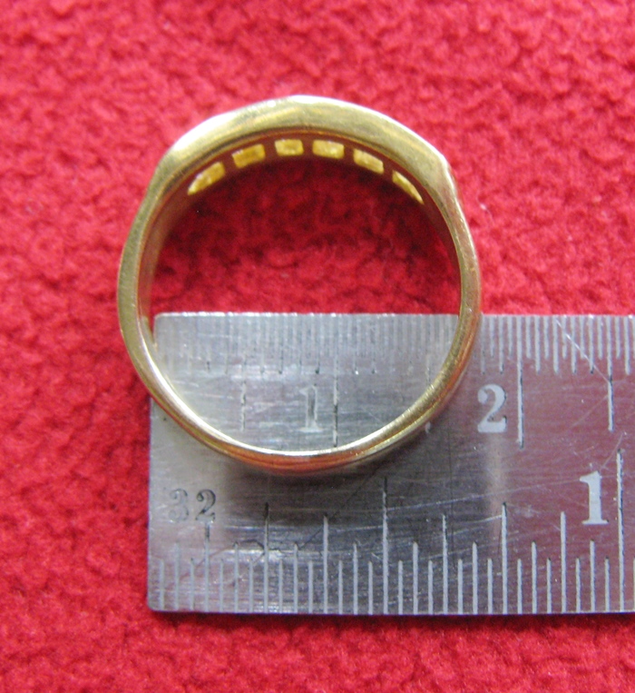 แหวนเพชรทองเหลือง แบบ6(เพชร6เม็ด ขีดด้านข้าง2ขีด)ค่ะ